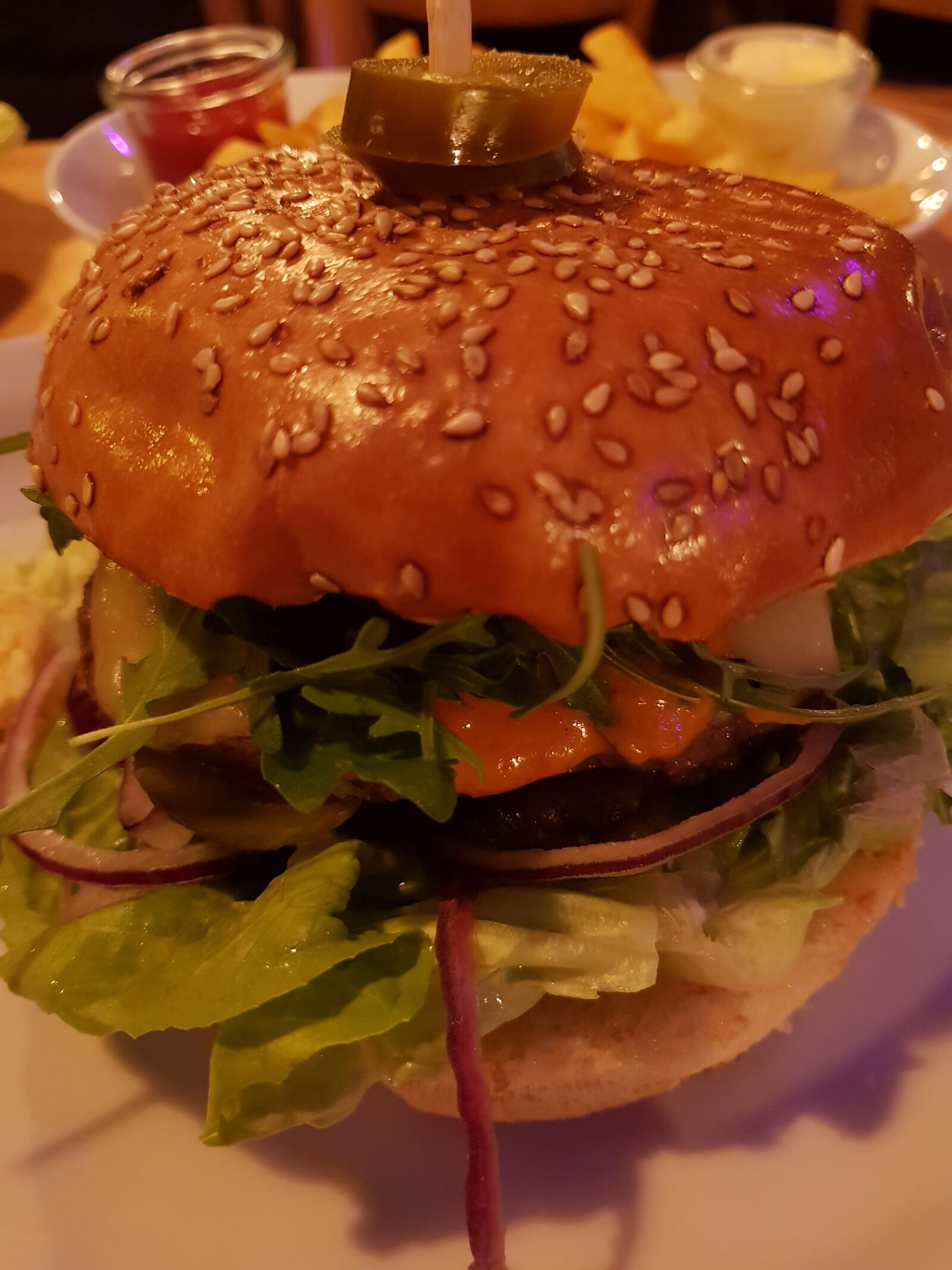 Samsung Galaxy S8+ sample photo. Burger, hamburger, food photography