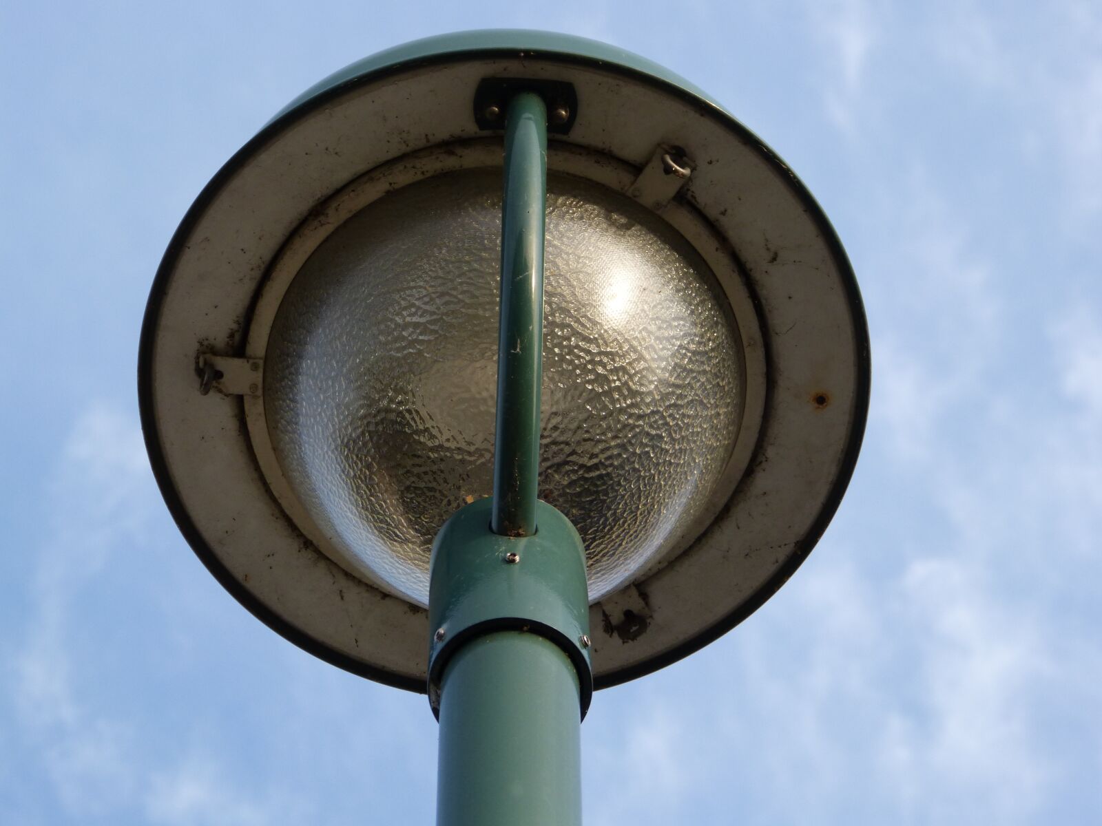 Panasonic DMC-FZ62 sample photo. Lantern, street lamp, perspective photography