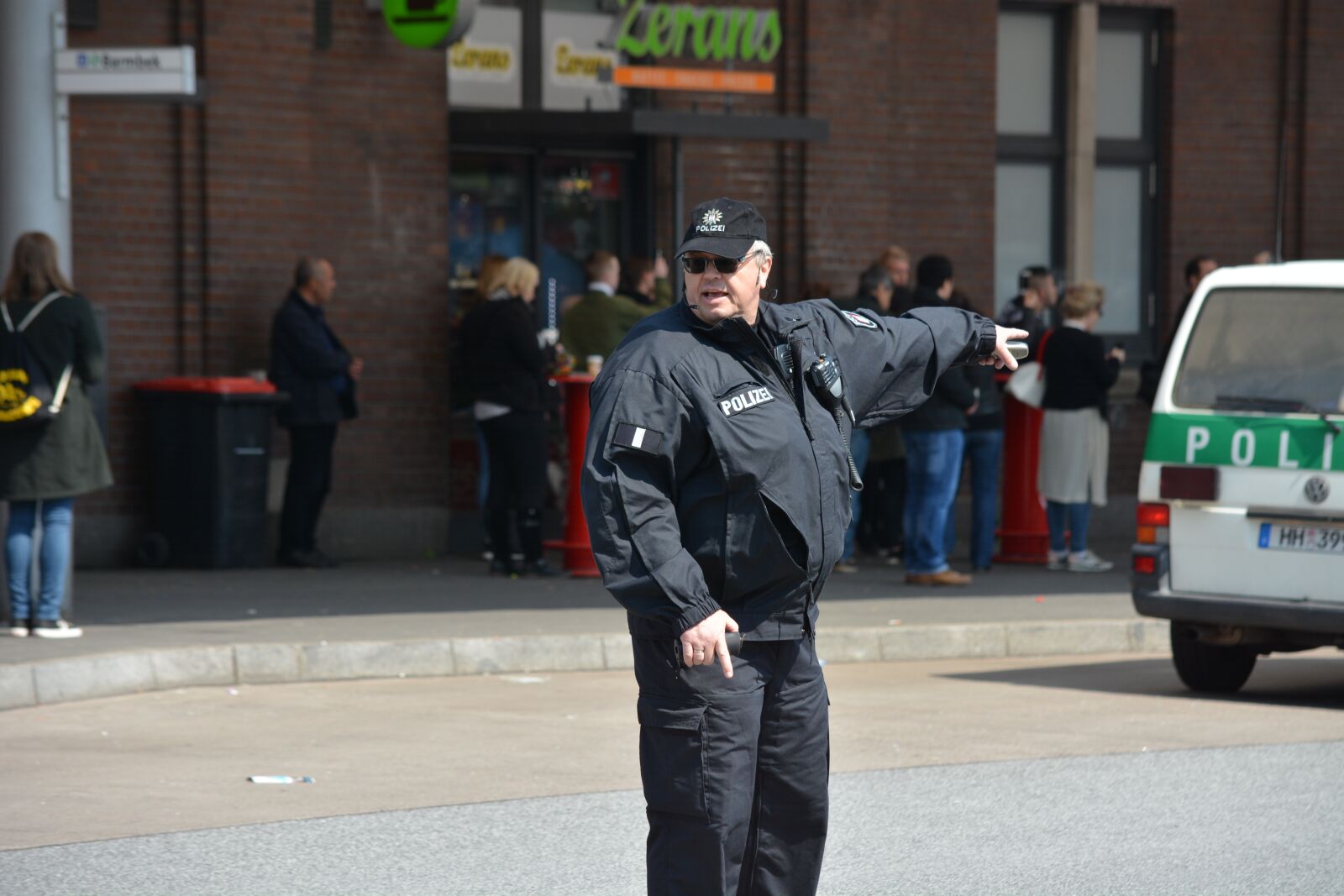 Nikon D7100 sample photo. Police, hamburg, 1 may photography