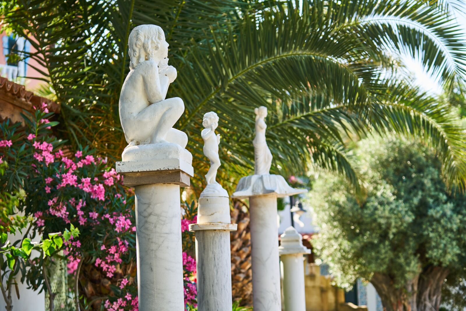 Sony FE 70-200mm F4 G OSS sample photo. Sculpture, marble, art photography