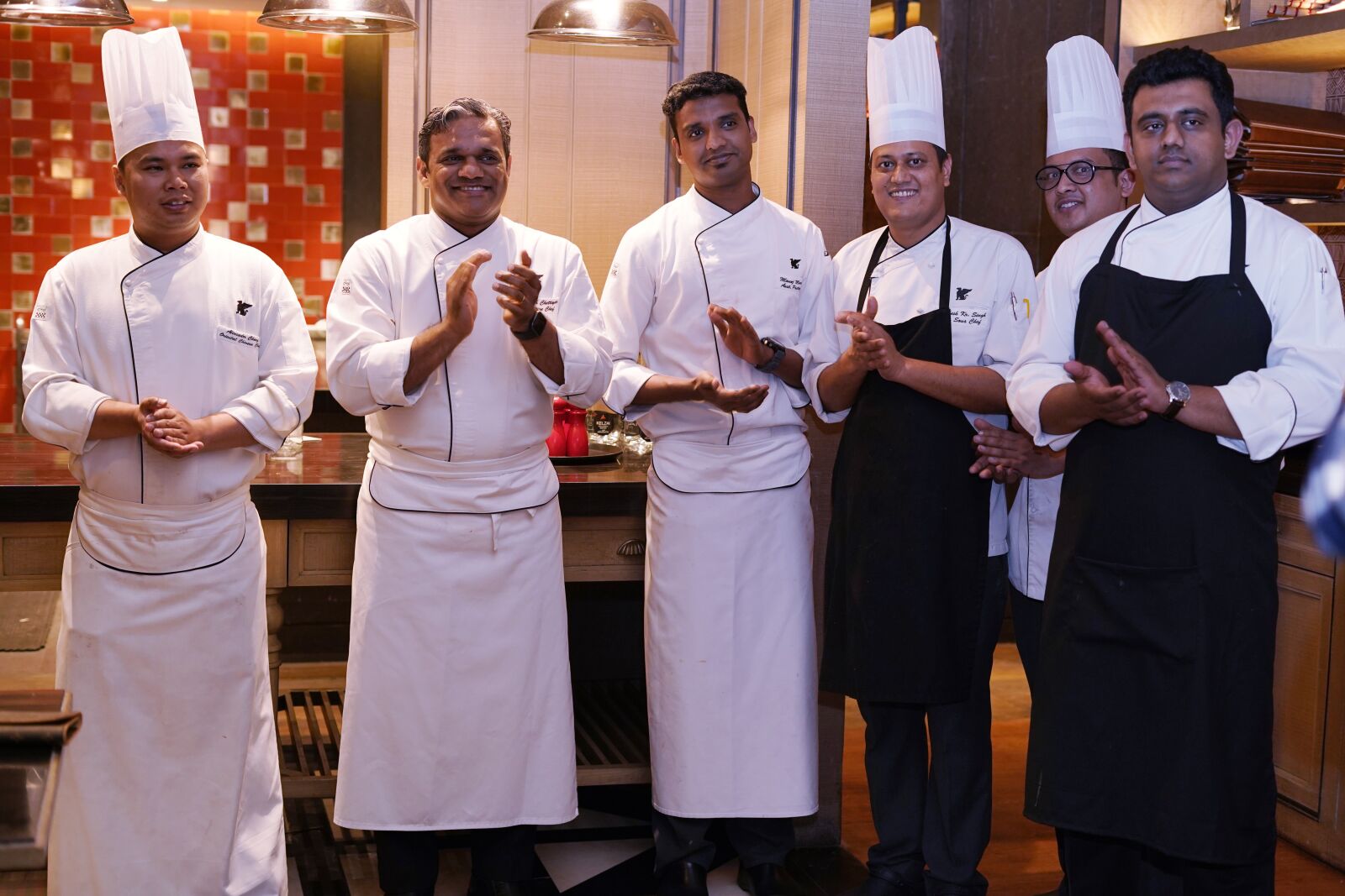 Sony FE 50mm F1.8 sample photo. Chef, restaurant, cook photography