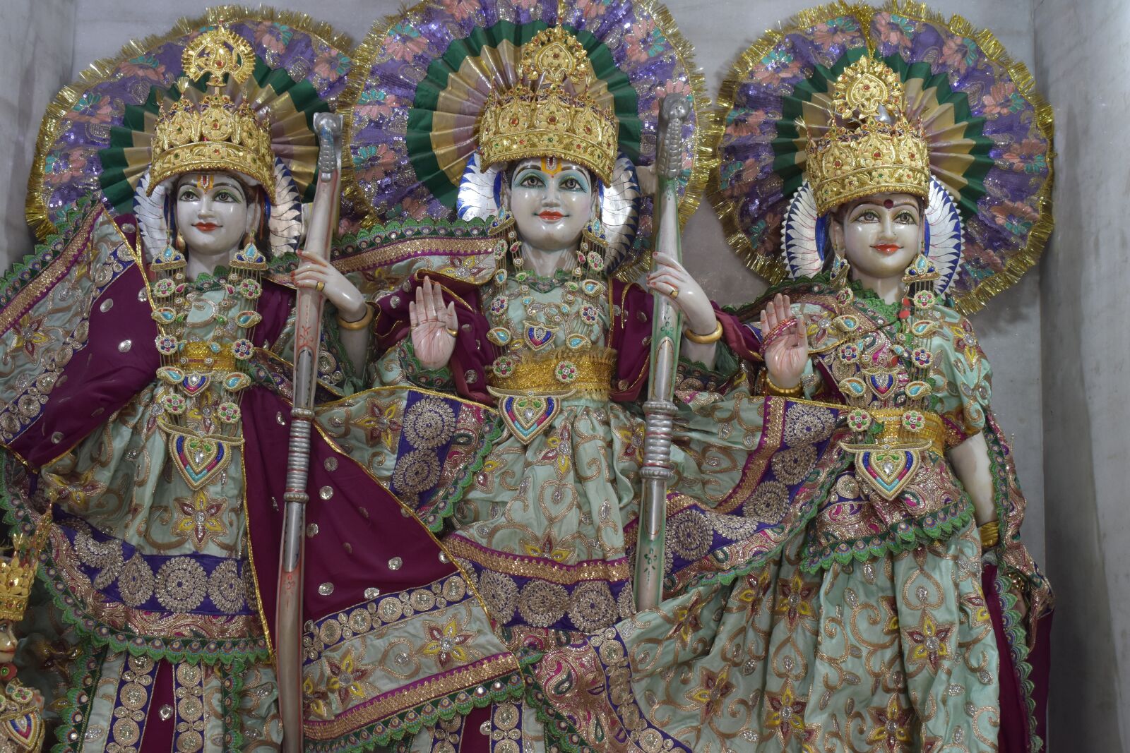 Nikon D5600 sample photo. Hindu god statue, worship photography