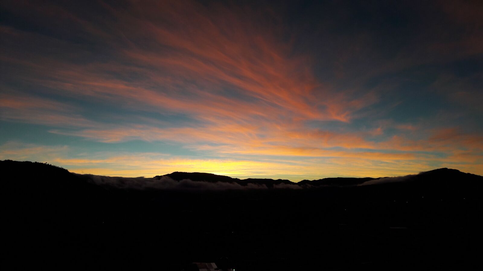 Samsung Galaxy A5(2017) sample photo. Dawn, clouds, sunset photography