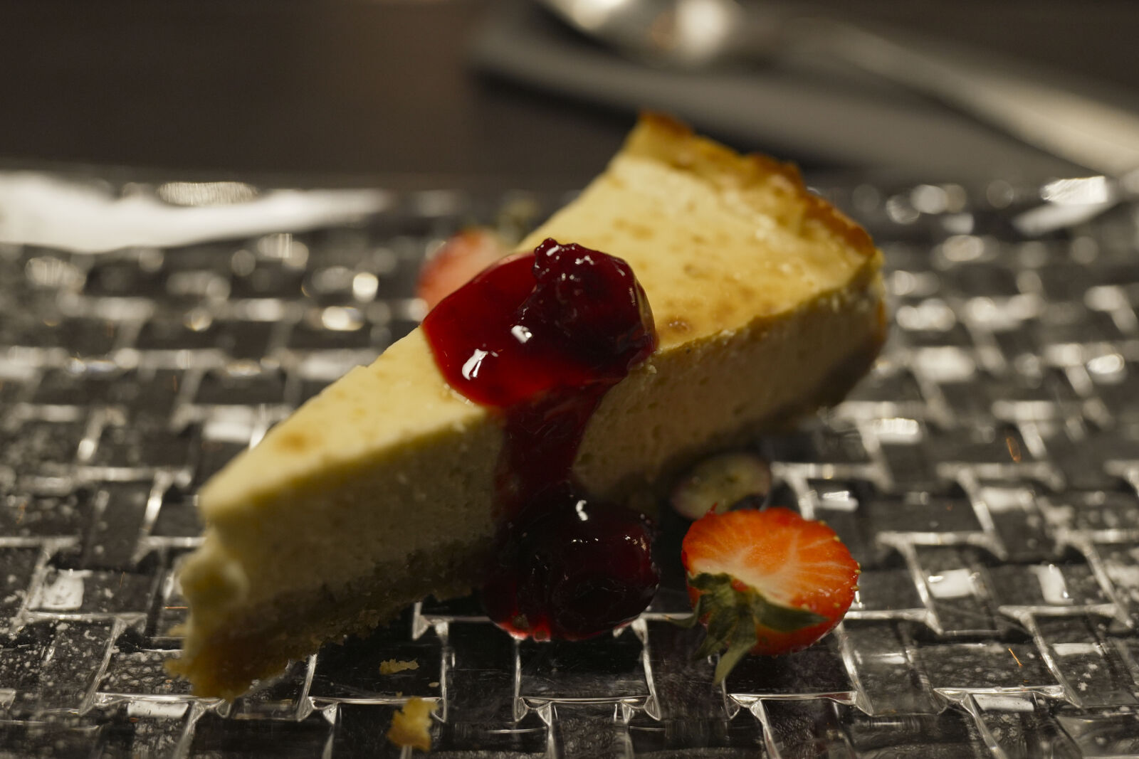 Sony FE 20mm F1.8G sample photo. Delicious dessert photography