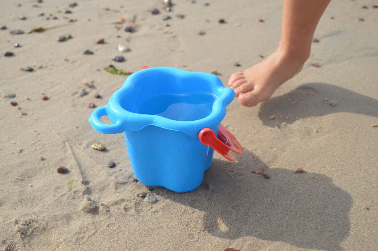 Nikon D3200 sample photo. Sand, beach, kids photography