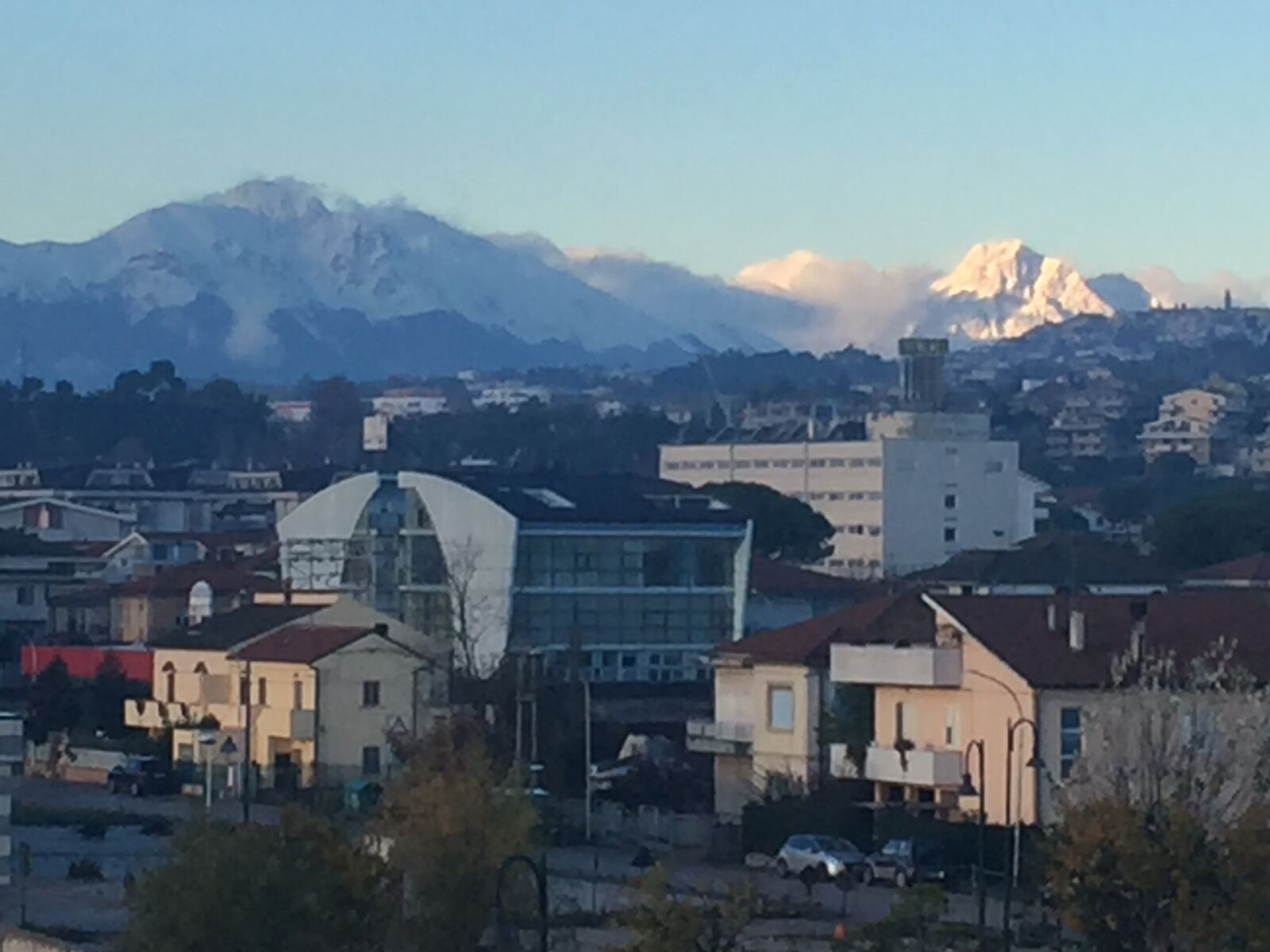 iPhone 6 Plus back camera 4.15mm f/2.2 sample photo. Italy, citt sant'angelo, bellezza photography