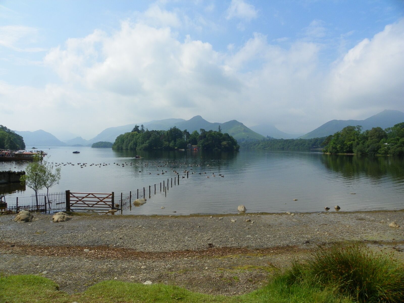 Kodak EasyShare Z981 sample photo. Lake, derwentwater, cumbria photography