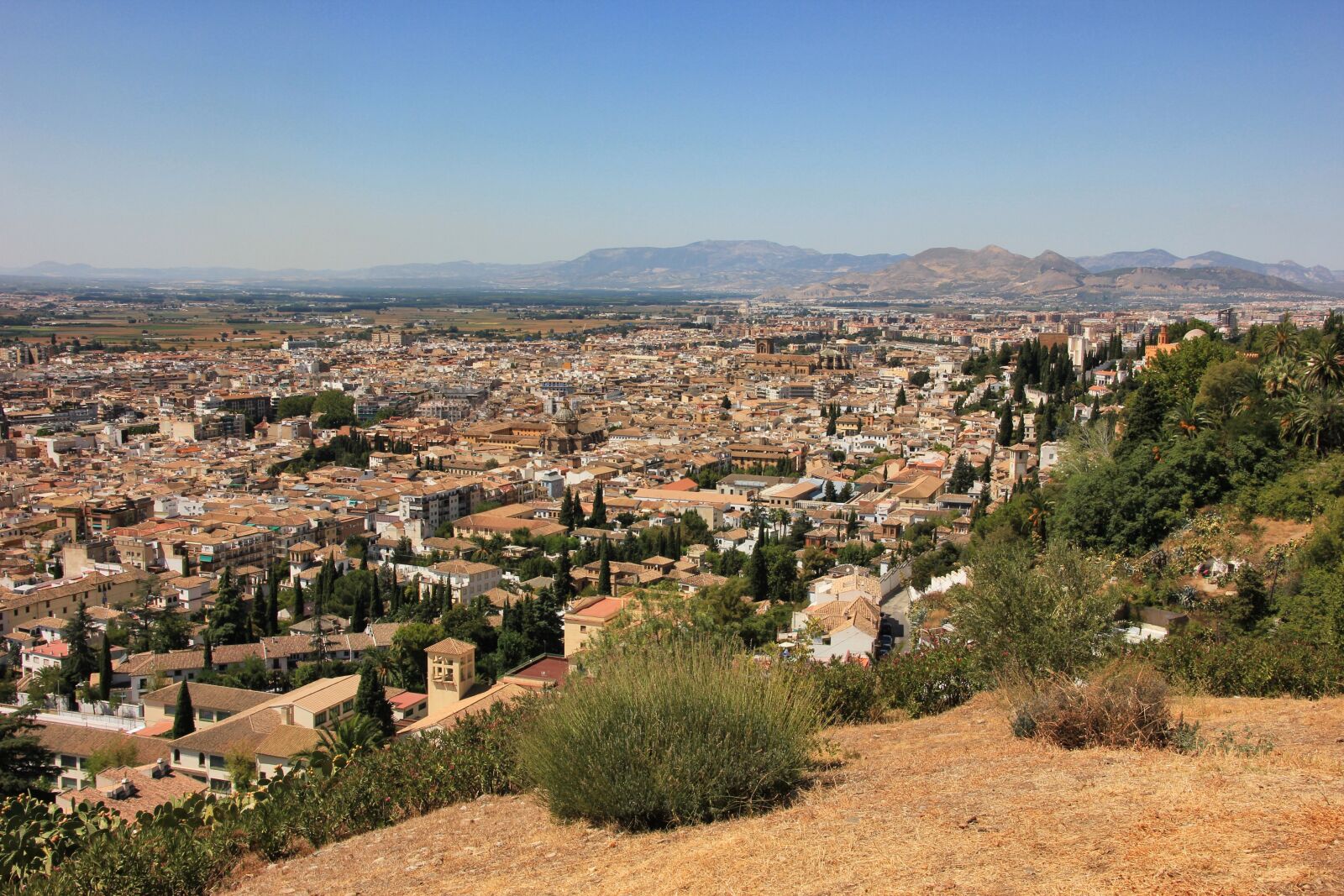 Canon EOS 550D (EOS Rebel T2i / EOS Kiss X4) sample photo. City, panorama, travel photography