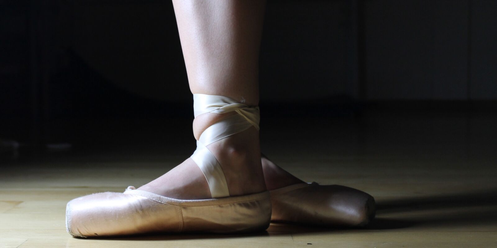 Canon EOS 1100D (EOS Rebel T3 / EOS Kiss X50) sample photo. Ballet, ballet shoes, ballerina photography