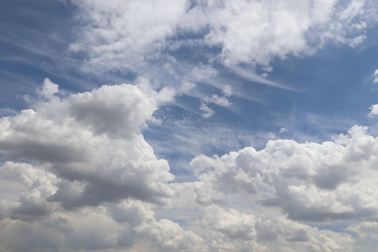 Canon EF-S 18-135mm F3.5-5.6 IS USM sample photo. Sky, cloud, beautiful photography