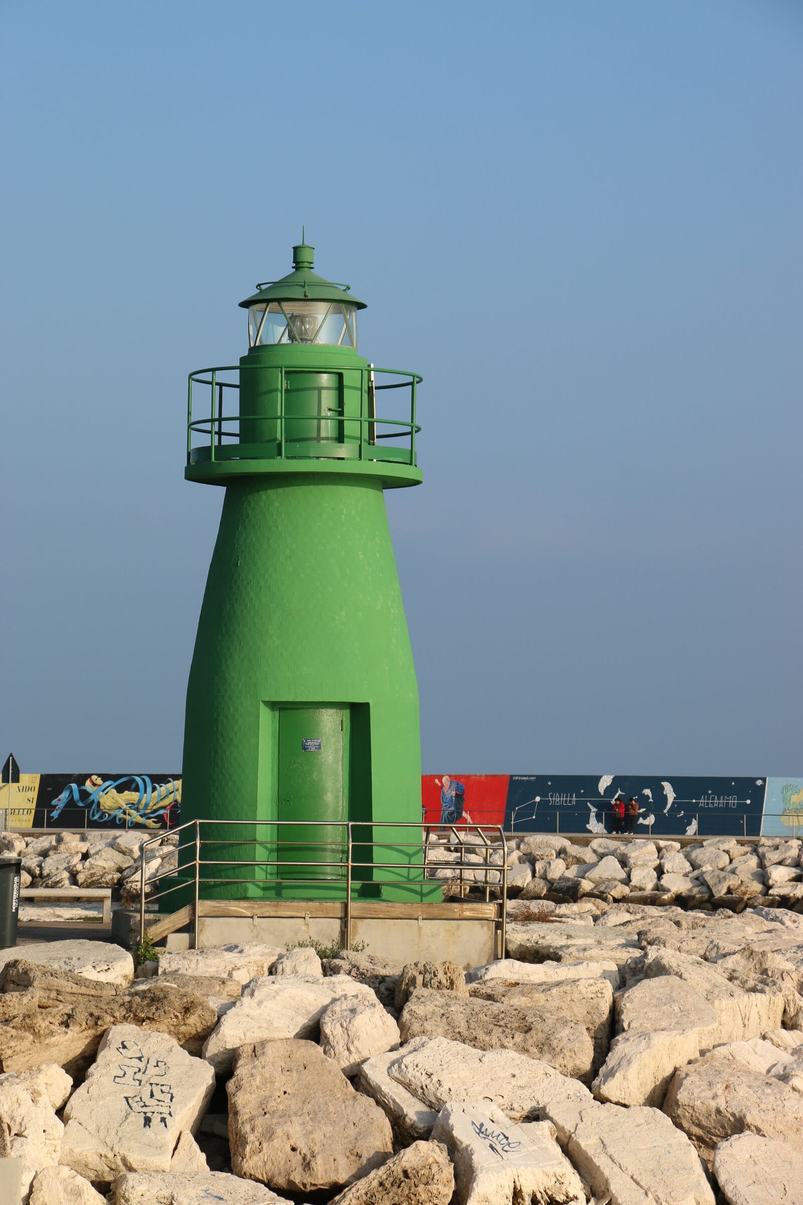 Canon EF-S 18-135mm F3.5-5.6 IS USM sample photo. Lighthouse, malyy mayak, civitanova photography