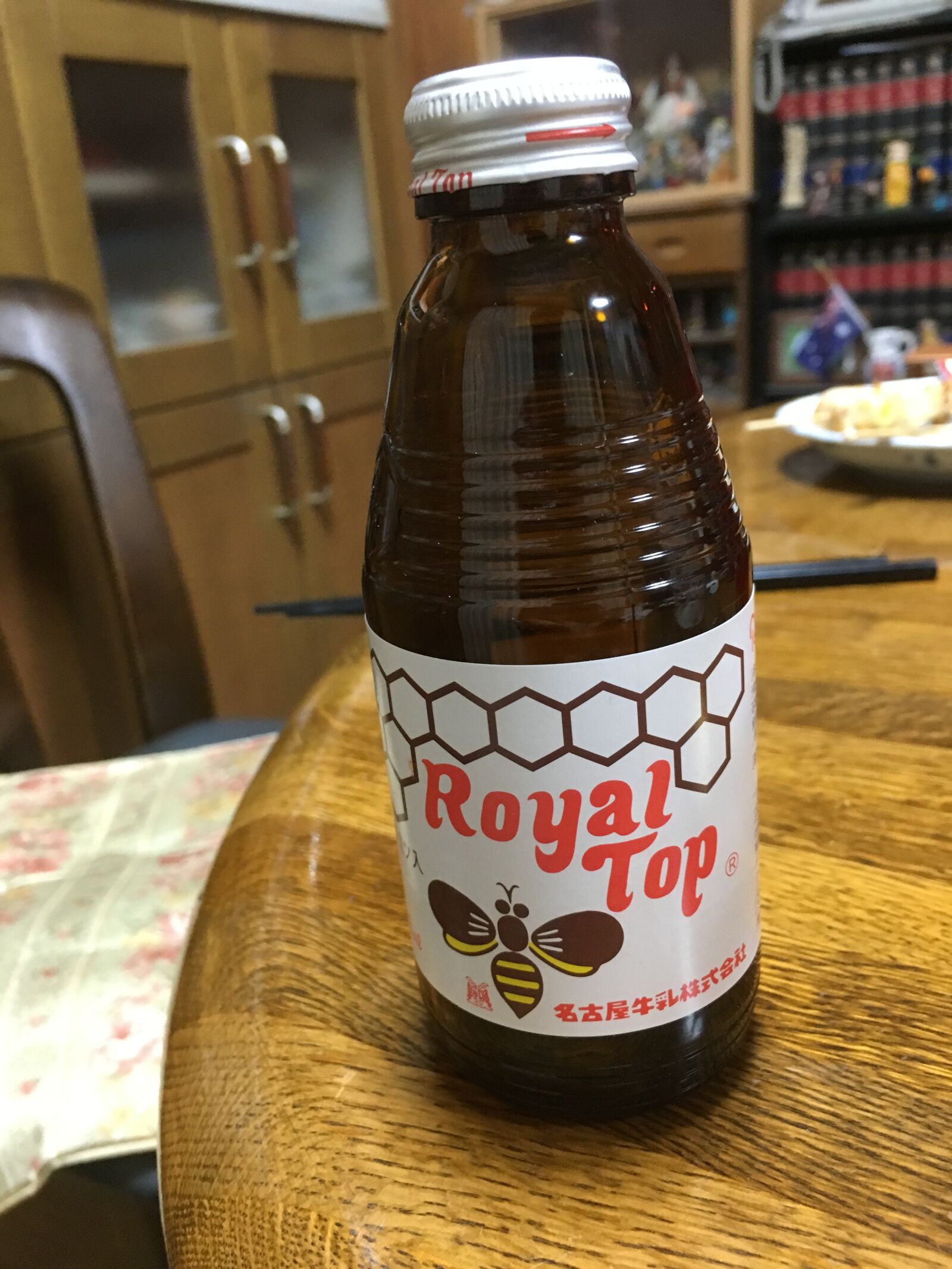 iPhone 6s back camera 4.15mm f/2.2 sample photo. Nostalgic, drink, tradition photography