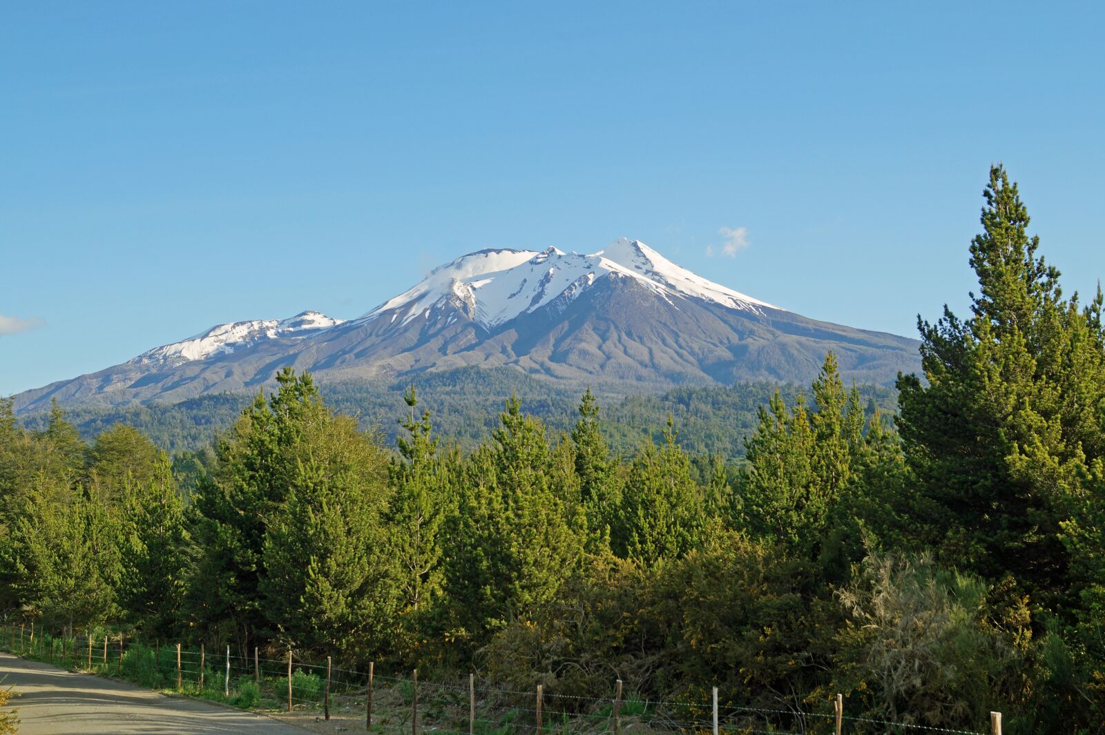Sony DT 18-55mm F3.5-5.6 SAM II sample photo. Volcano, calbuco, calbuco volcano photography