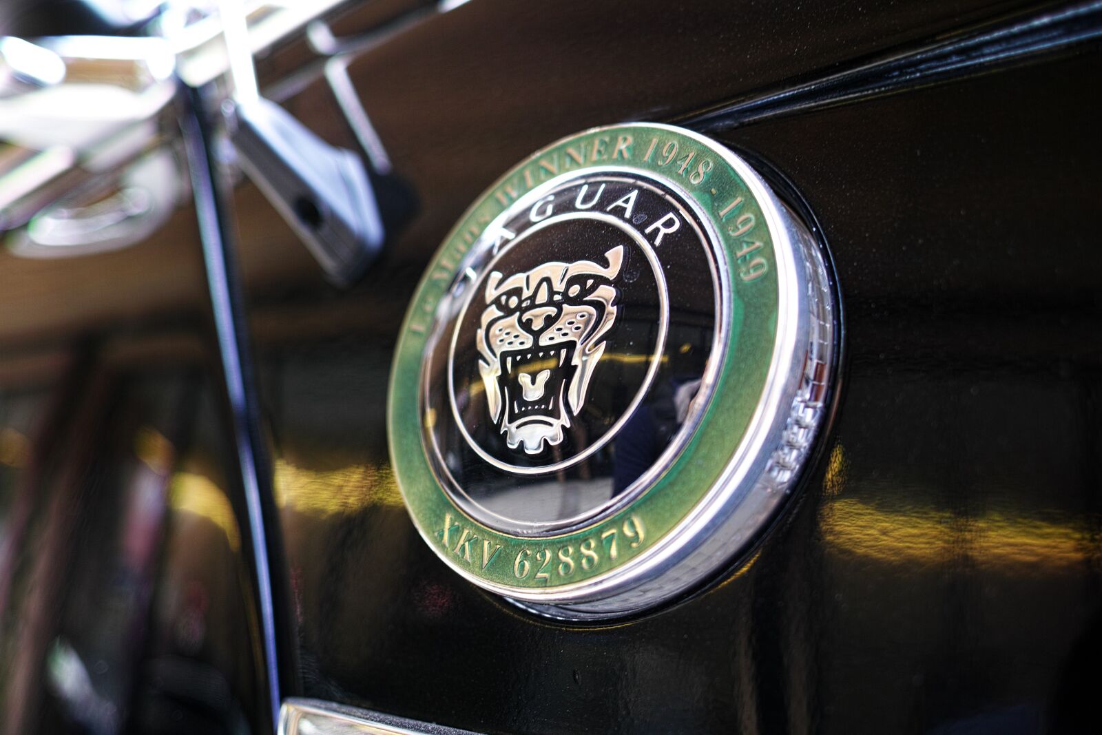 Sigma DP1 Merrill sample photo. Jaguar, car, black photography