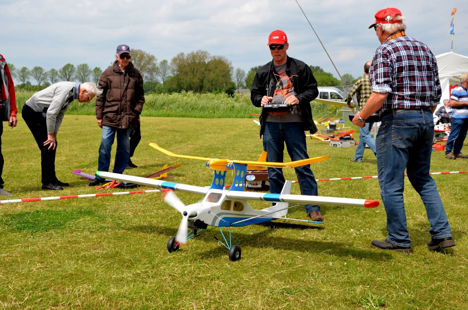 Nikon D7000 sample photo. Modelflying, nature, hobby photography