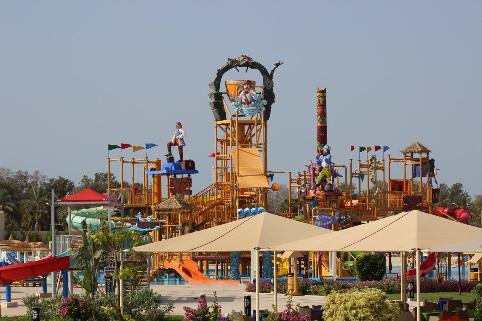 Canon EOS 600D (Rebel EOS T3i / EOS Kiss X5) sample photo. Amusement park, amusement ride photography