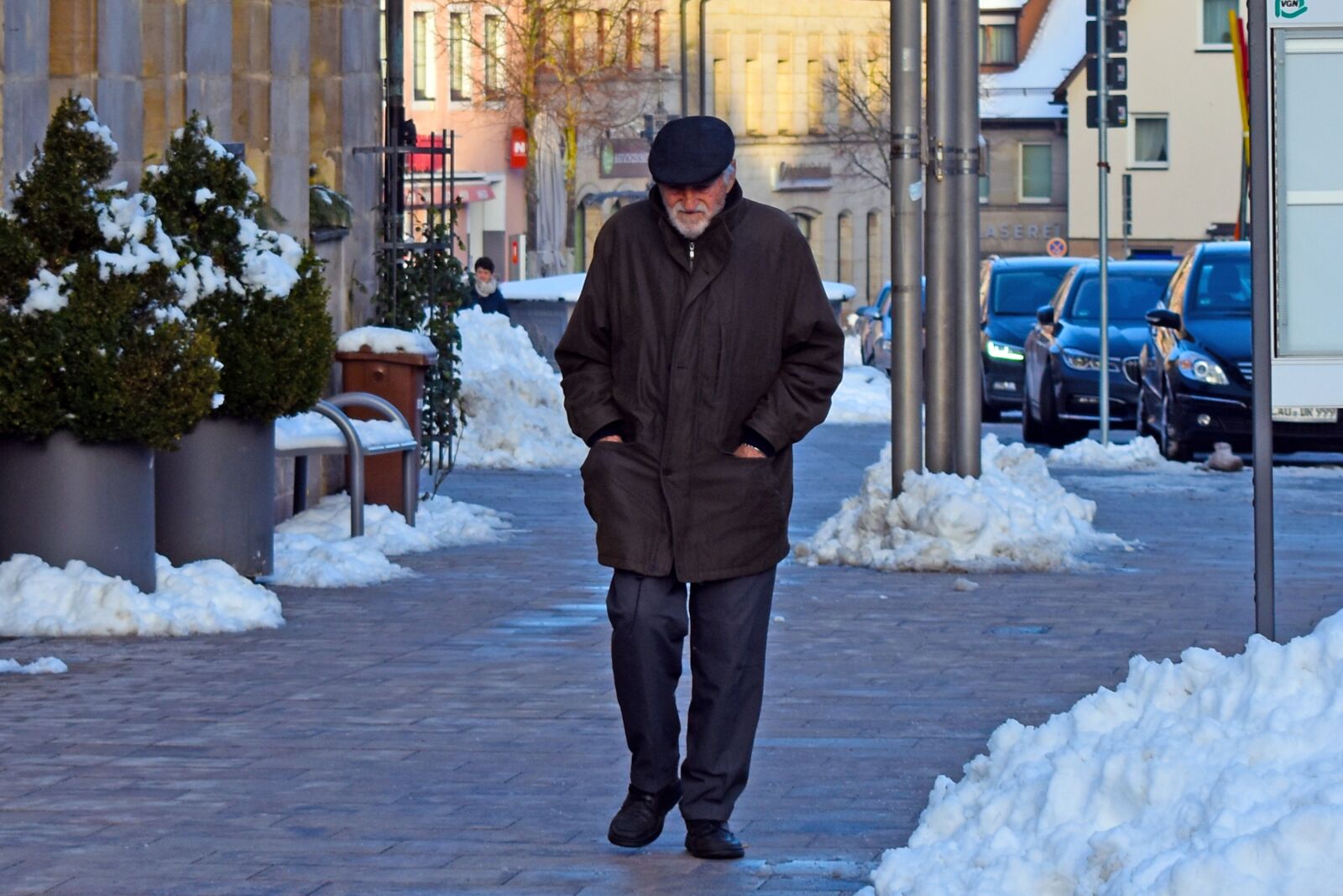 Nikon D3400 sample photo. Concern, loneliness, old age photography