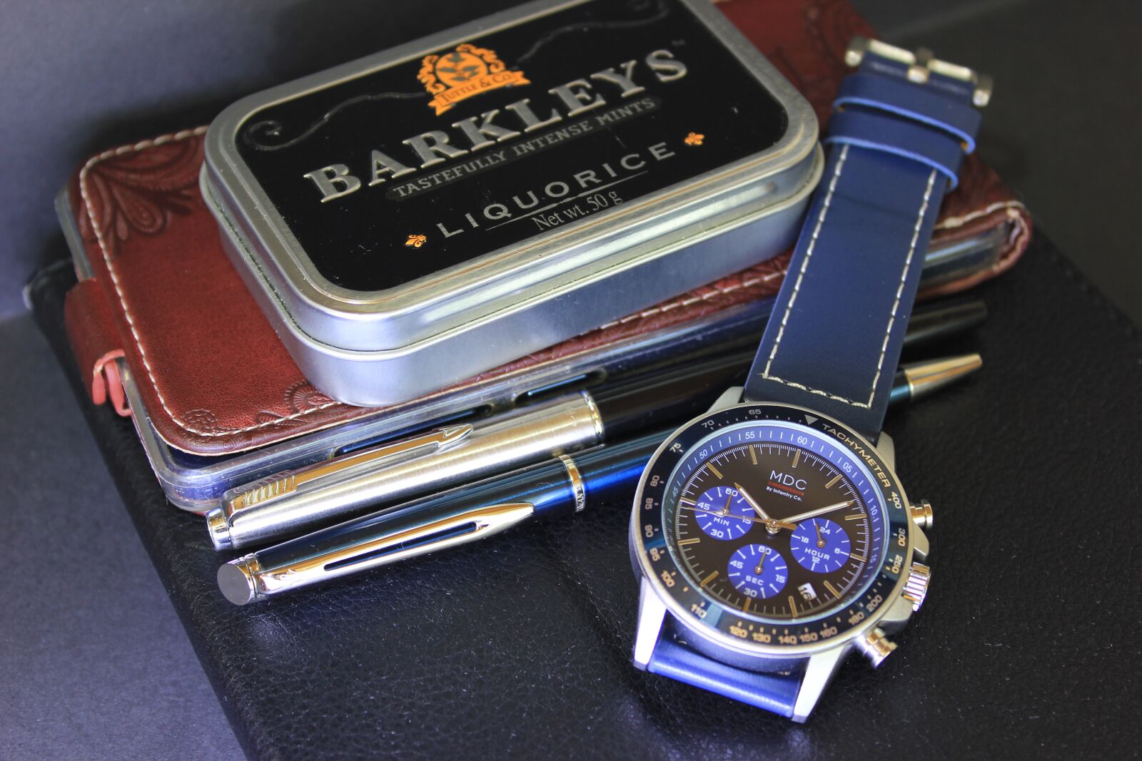 Canon EOS 550D (EOS Rebel T2i / EOS Kiss X4) sample photo. Wristwatch, chronograph, quartz photography