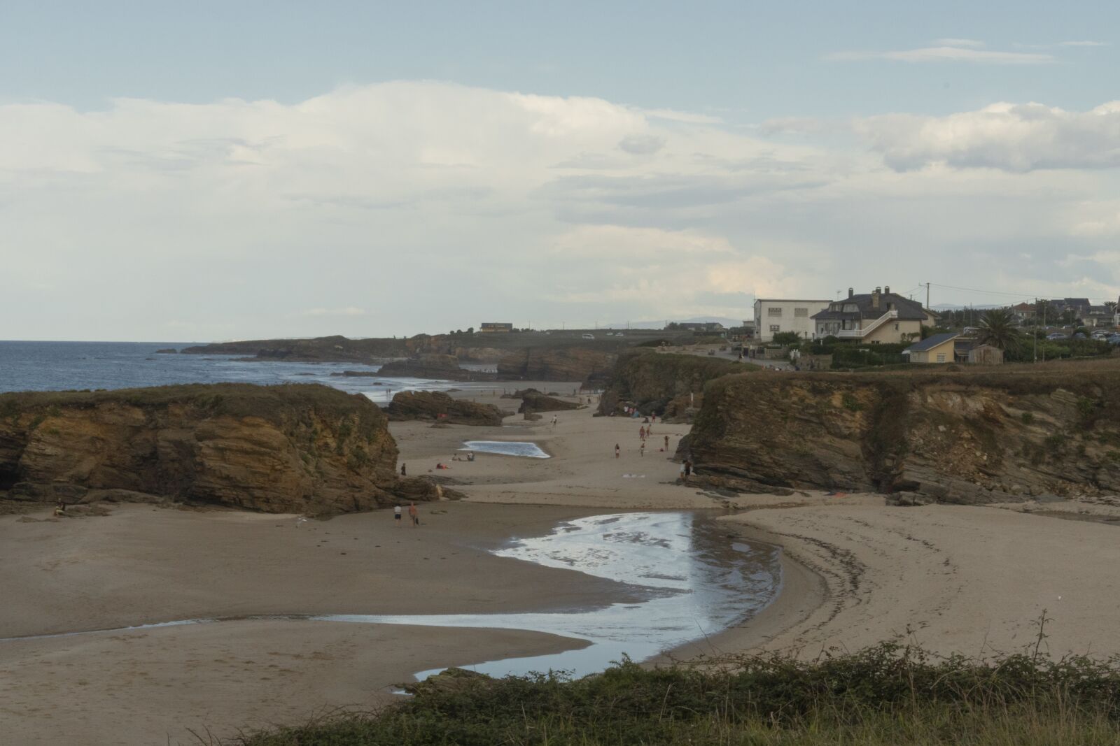 Canon EOS 200D (EOS Rebel SL2 / EOS Kiss X9) sample photo. Landscape, beach, galicia photography