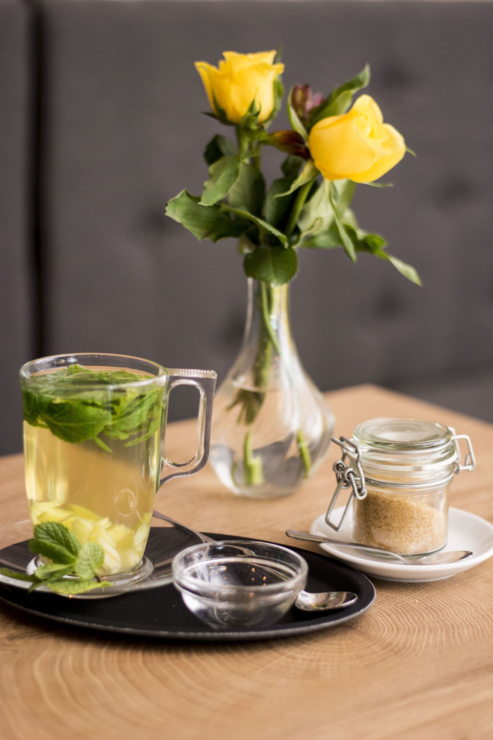 Nikon D5200 sample photo. Tea, mint, coffee shop photography