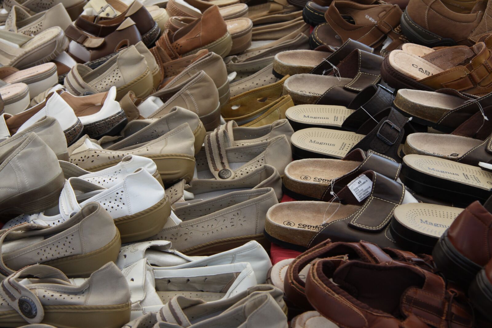 Canon EOS 50D sample photo. Shoes, market, leather photography