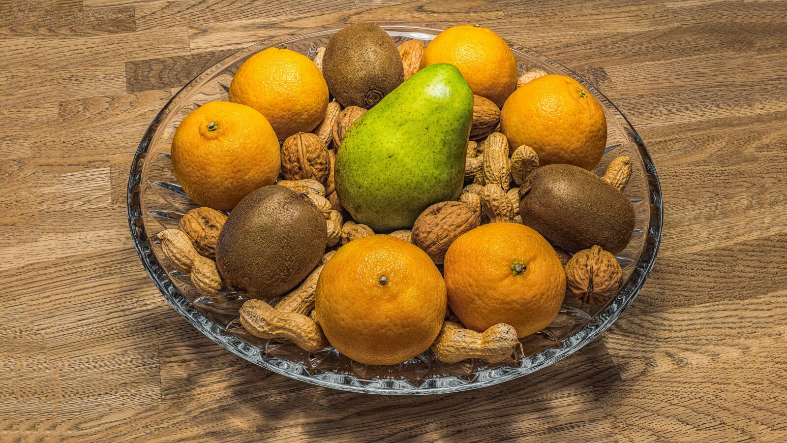 Sony a6300 sample photo. Fruit bowl, nuts, fruit photography