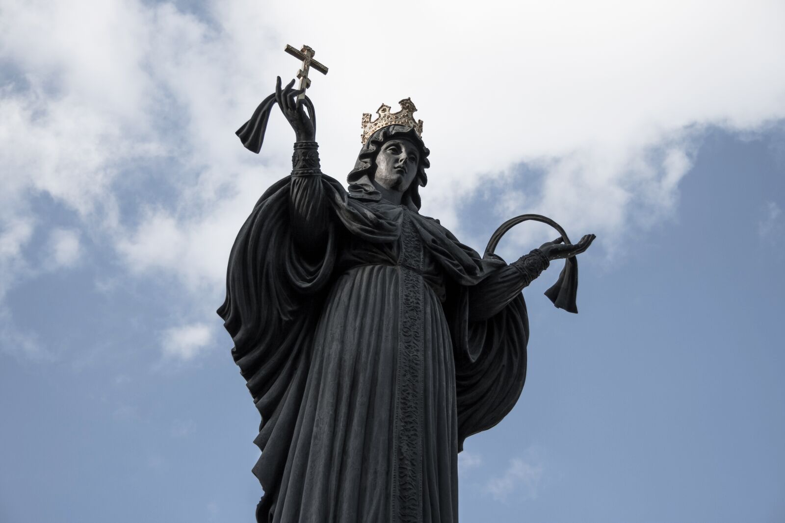 Canon EF-S 18-55mm F3.5-5.6 II sample photo. Krasnodar, st catherine, monument photography