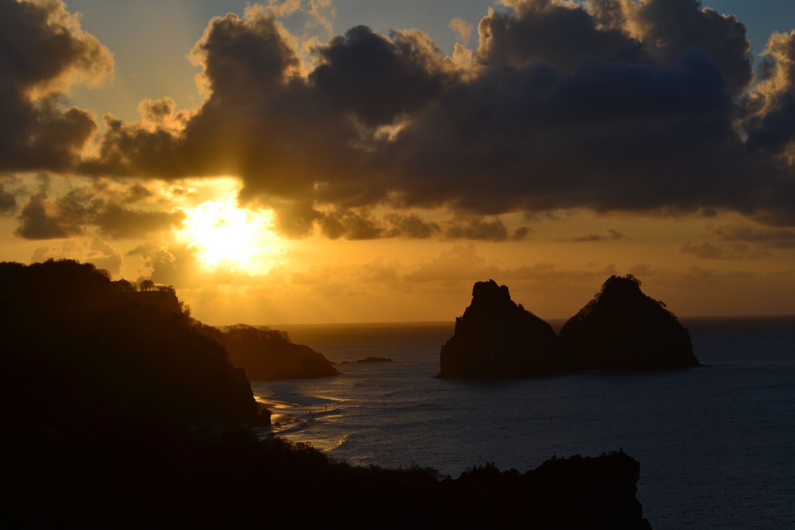 Nikon D3100 sample photo. Fernando de noronha, sunset photography