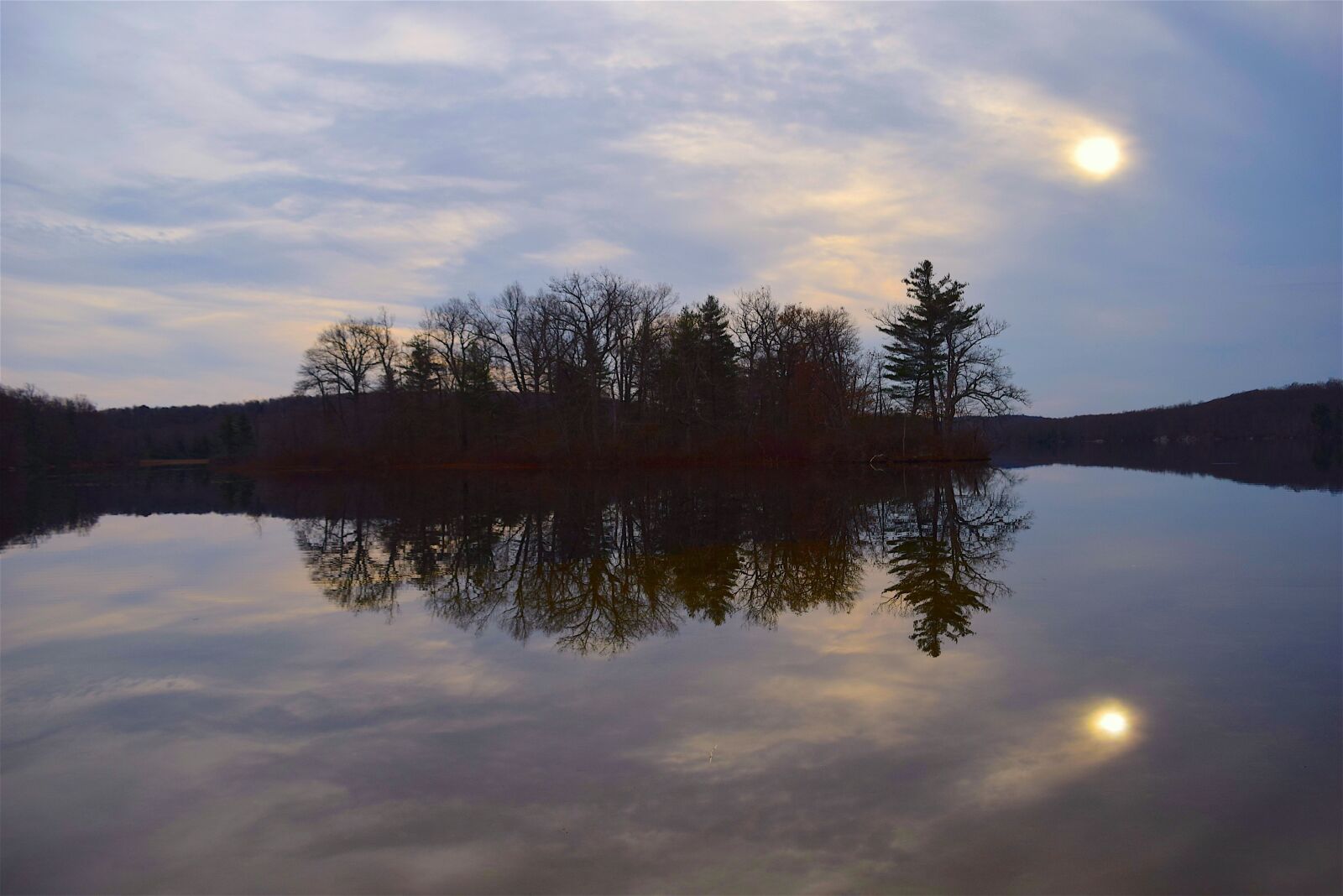 Nikon D3300 sample photo. Lake, trees, sun photography