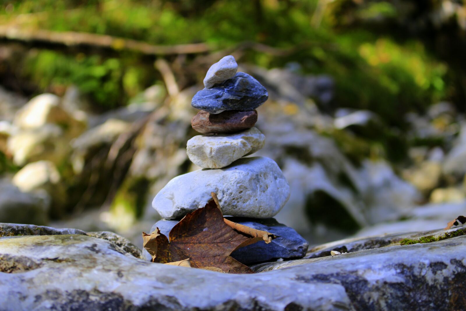 Canon EOS 100D (EOS Rebel SL1 / EOS Kiss X7) sample photo. Nature, stones, meditation photography