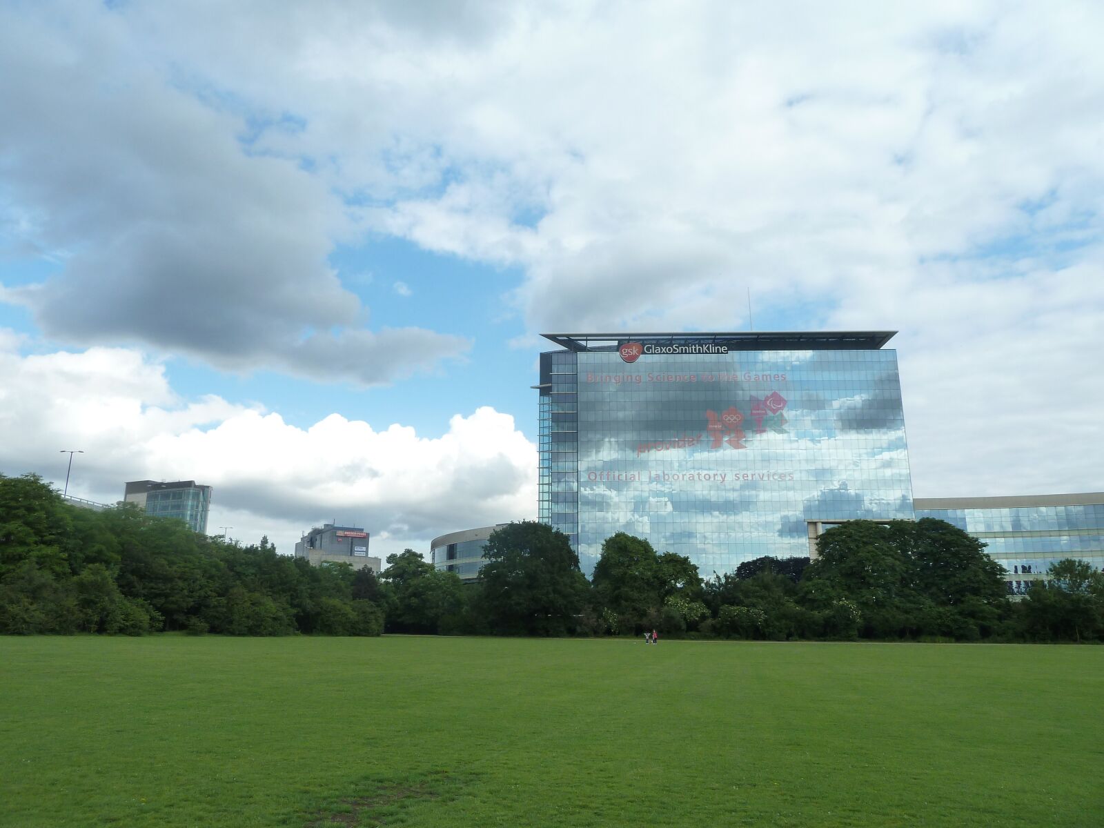 Panasonic Lumix DMC-ZS7 (Lumix DMC-TZ10) sample photo. Sky, building, clouds photography