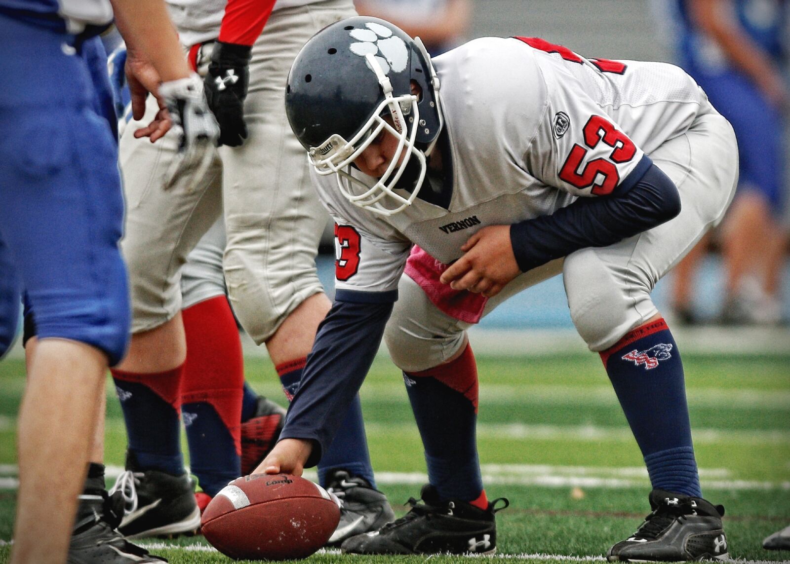 Canon EOS 70D + Canon EF 300mm F2.8L IS USM sample photo. American football, football player photography