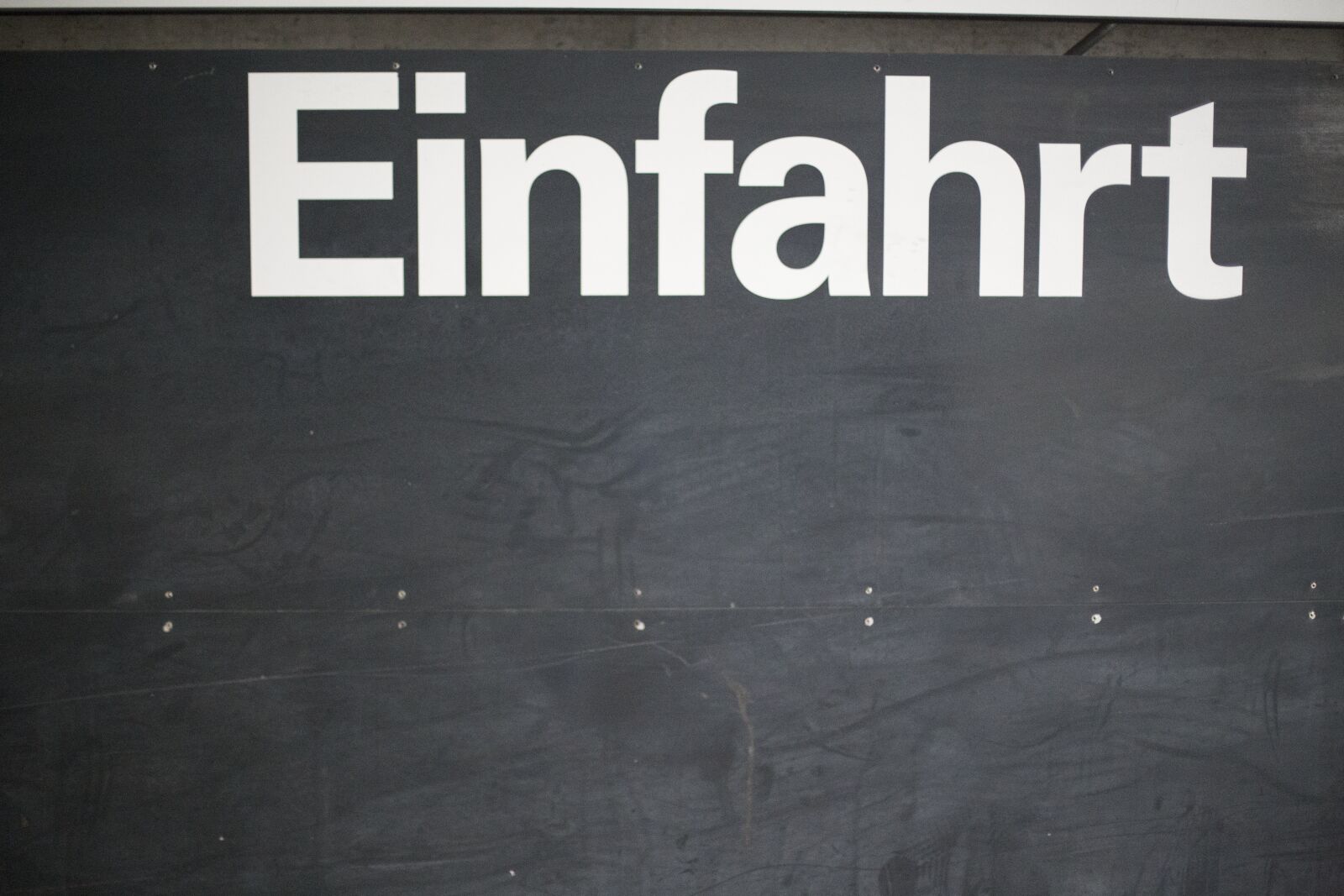 Canon EOS 6D + Canon EF 50mm F1.4 USM sample photo. Entrance, german, sign, signage photography