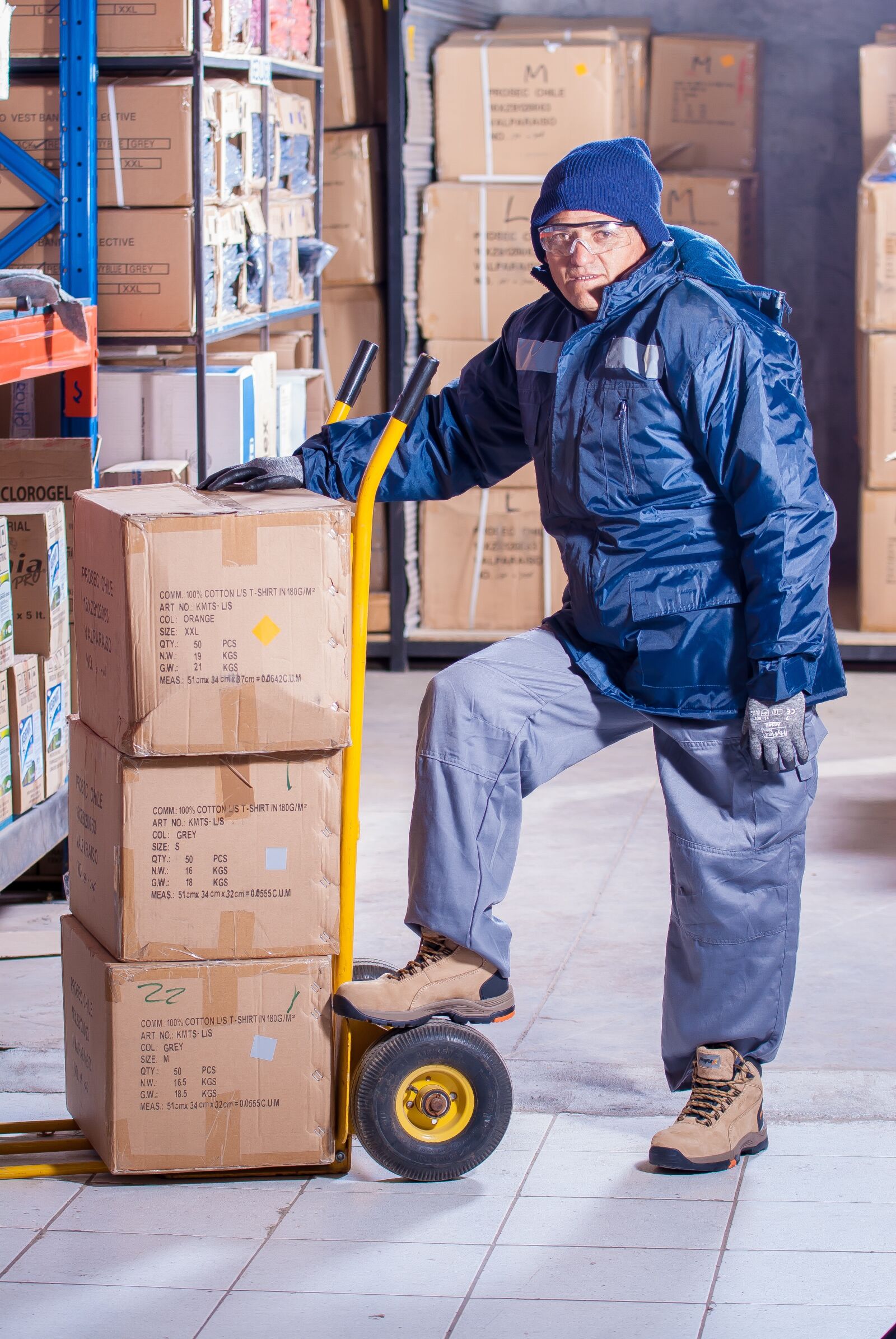 Nikon D200 sample photo. Stevedore, industrial, security photography