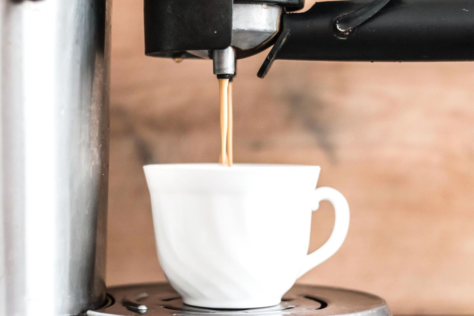 Canon EOS 70D sample photo. Coffee, espresso, ceramic, restaurant photography
