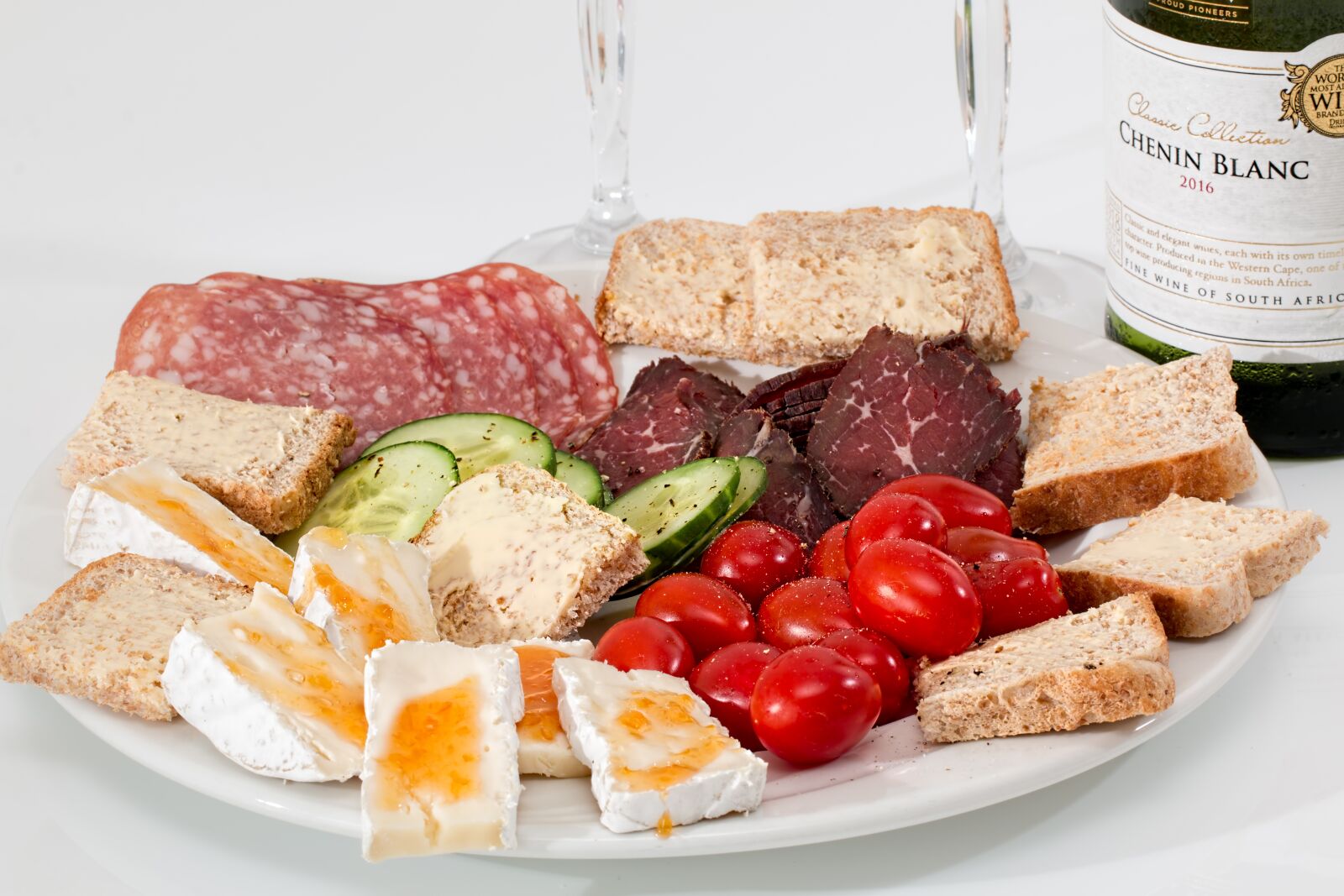 Canon EF 100mm F2.8L Macro IS USM sample photo. Food platter, cheese, salami photography