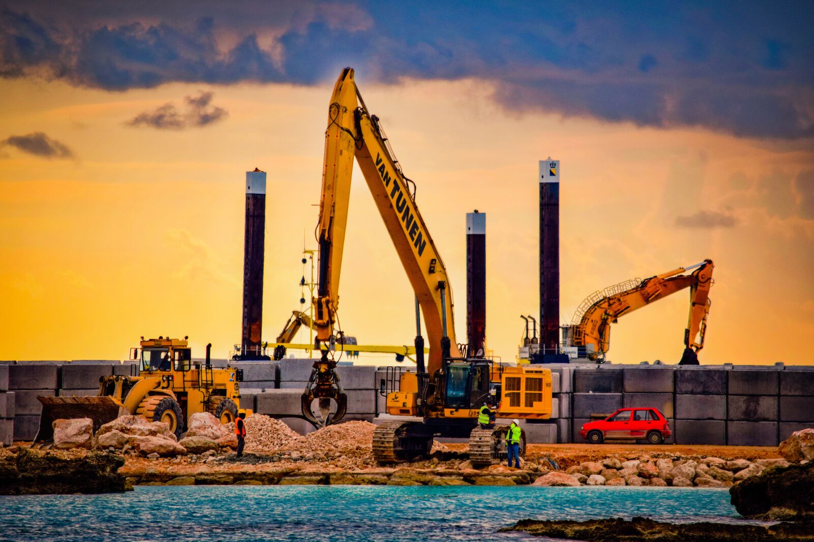 Nikon D3300 sample photo. Construction site, working, sea photography