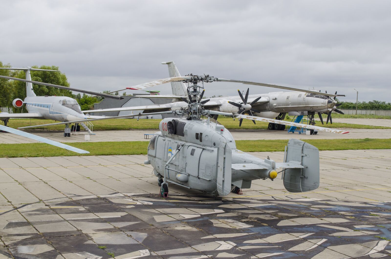 Nikon D5100 sample photo. Helicopter, exhibit, biaxial photography