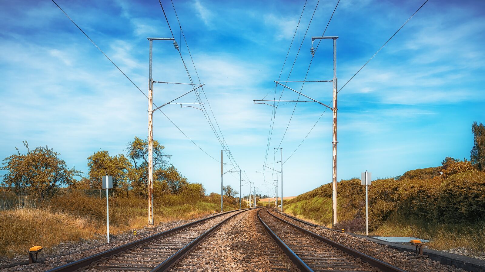 Canon EOS 5D Mark IV sample photo. Rails, gleise, railway photography