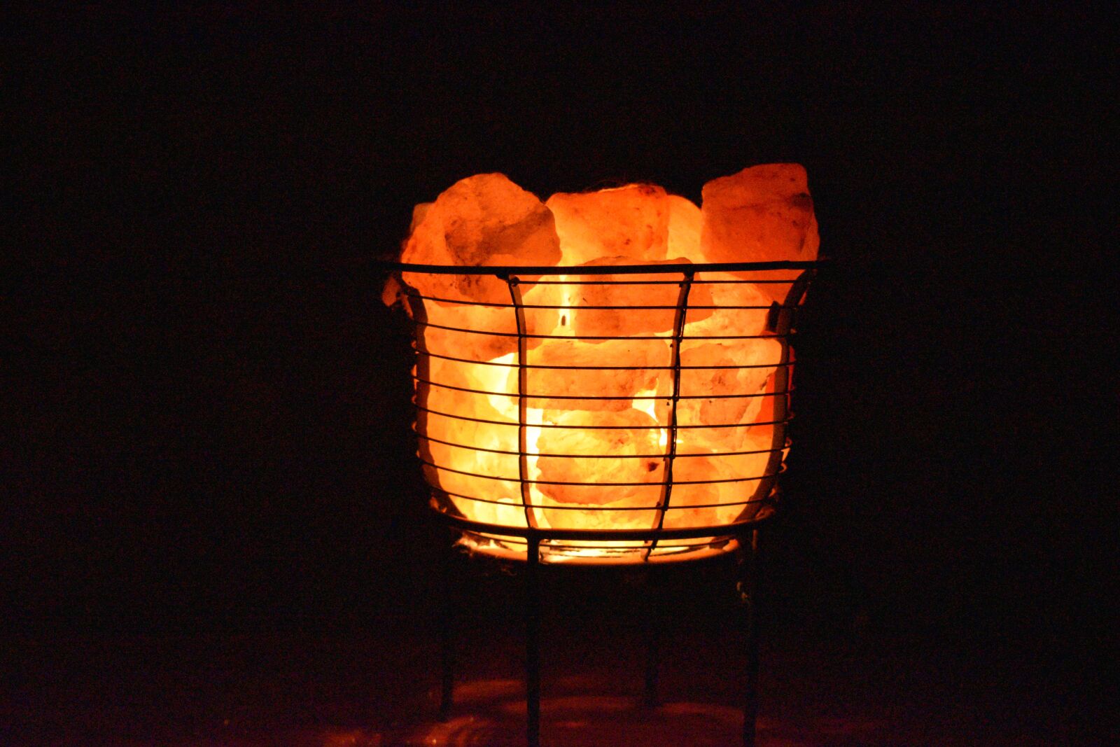 Nikon D3500 sample photo. Himalayan rock, salt, lamp photography