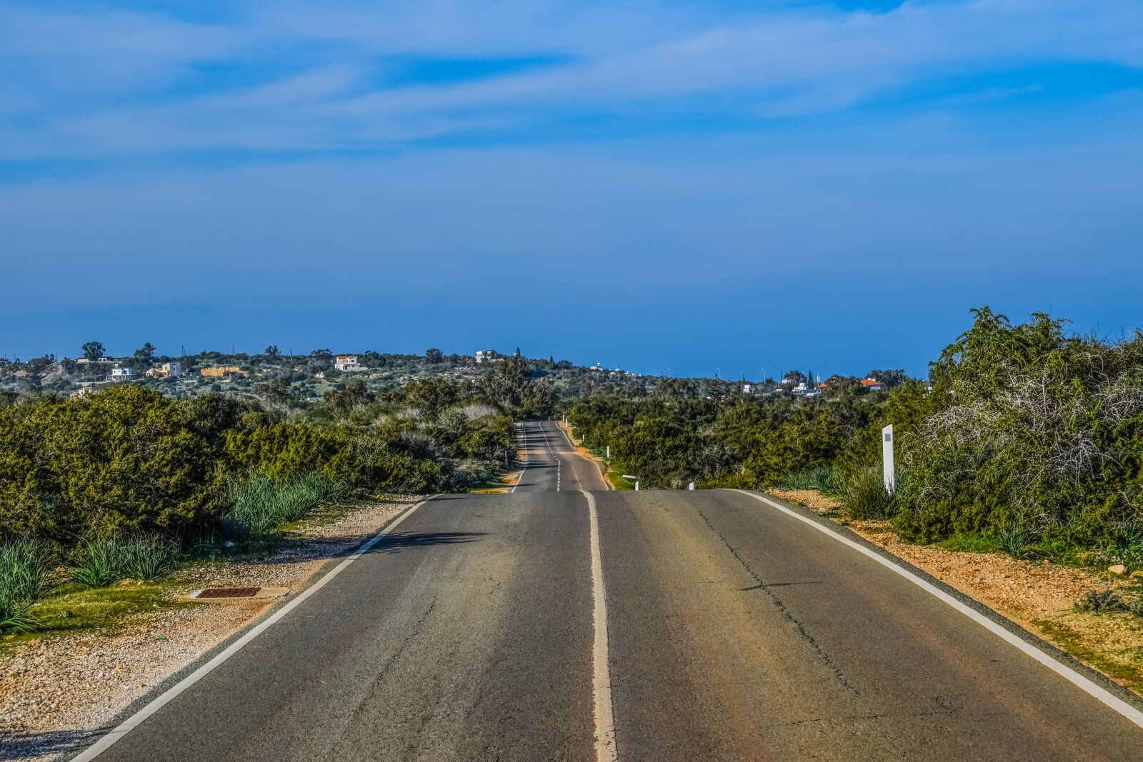 Nikon D3300 sample photo. Up and down, road photography