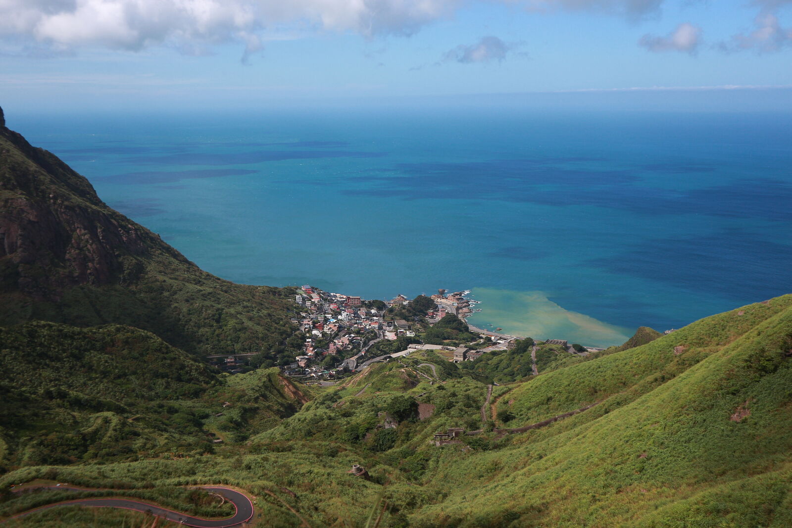 Canon EOS M sample photo. Scenic, view, of, mountains photography