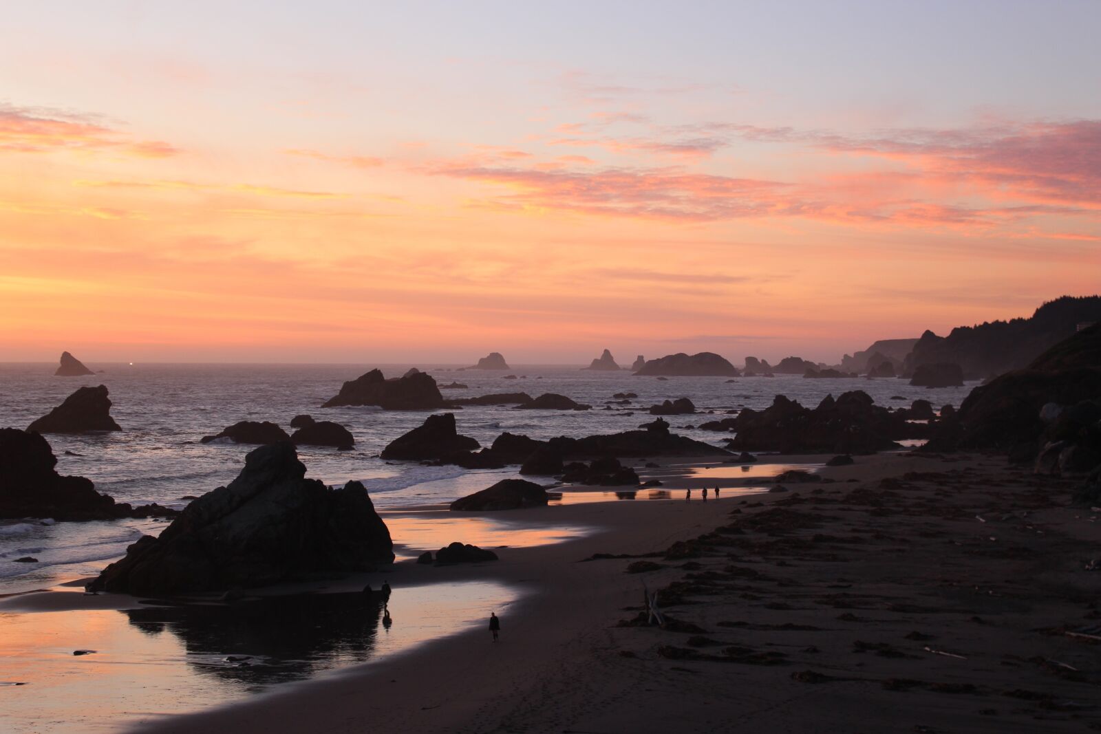 Canon EOS 100D (EOS Rebel SL1 / EOS Kiss X7) sample photo. Sunset, waters, dawn photography