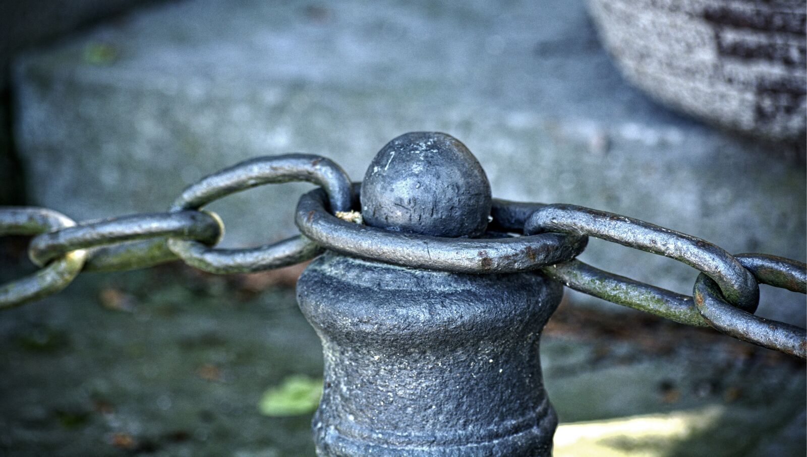 55.0-200.0mm f/4.0-f/5.6 sample photo. Fixing, post, chain photography