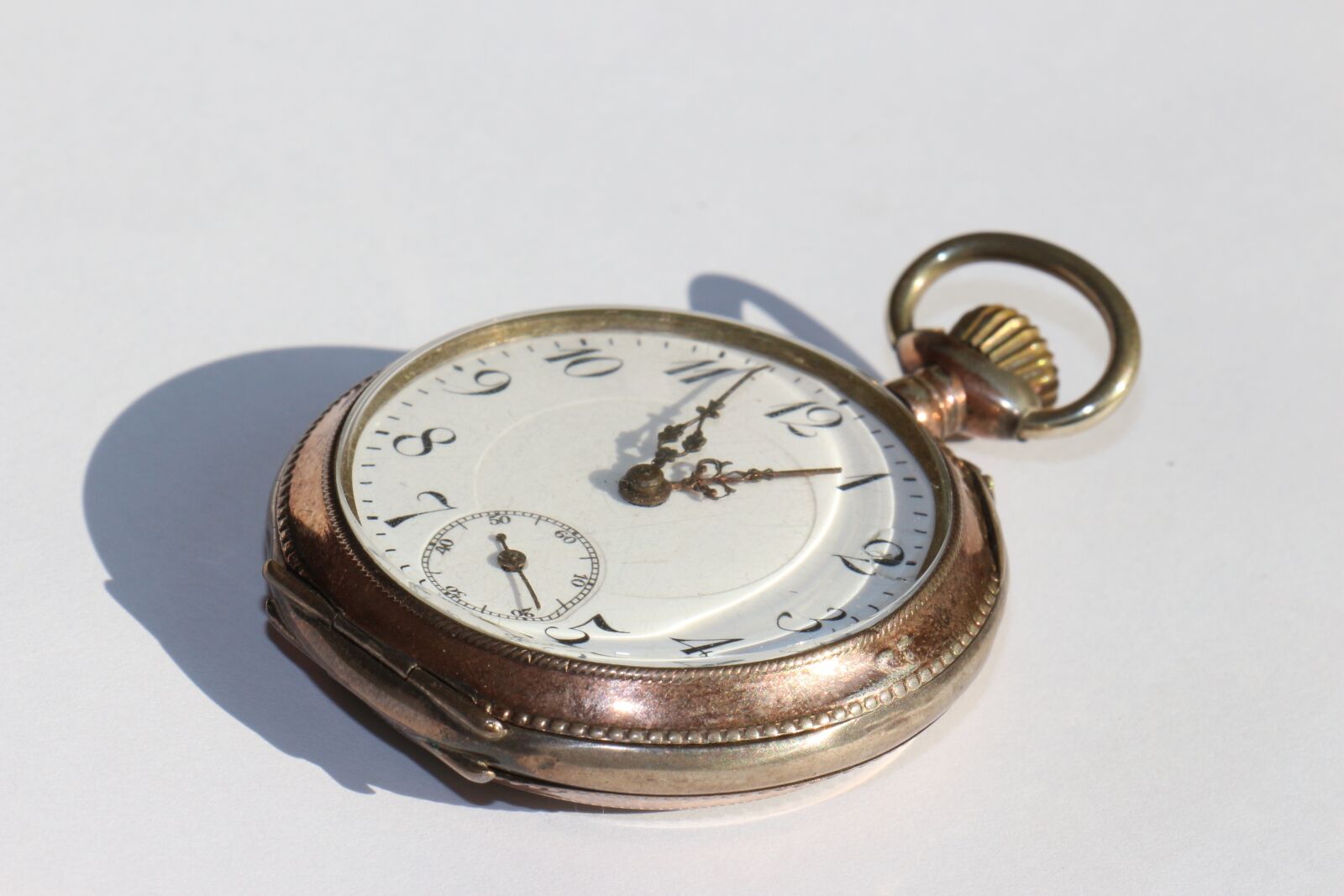 Canon EOS 700D (EOS Rebel T5i / EOS Kiss X7i) sample photo. Time, pocket watch, clock photography