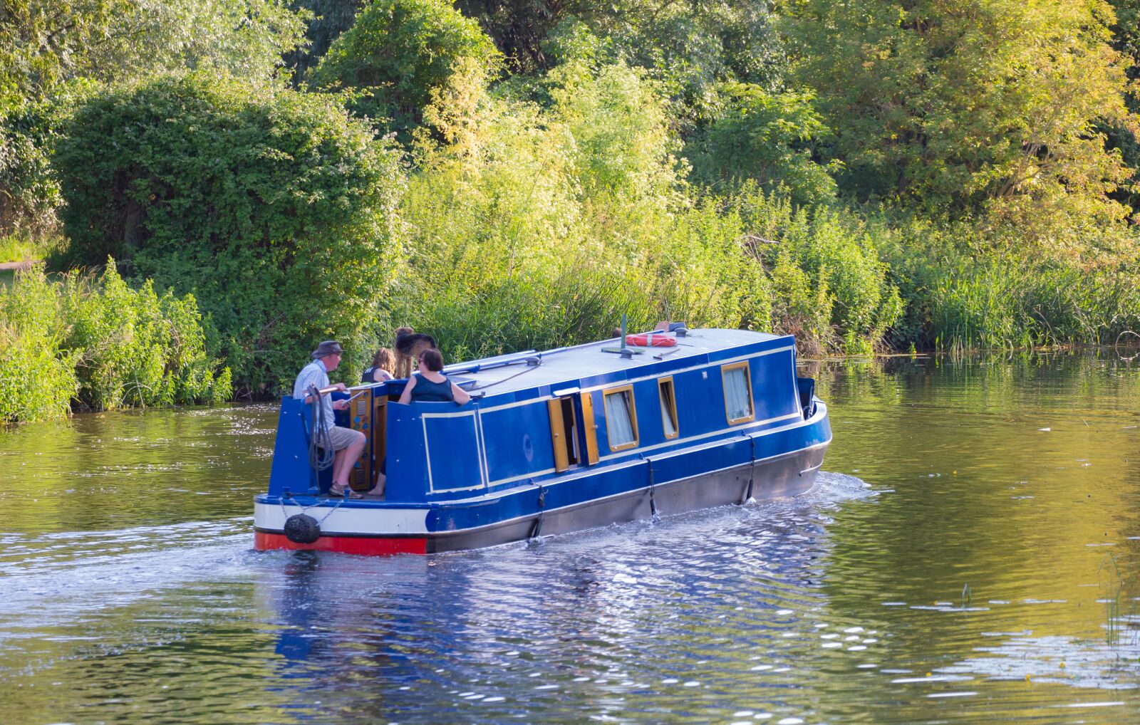Canon EOS 5D Mark III sample photo. River boat, canal boat photography