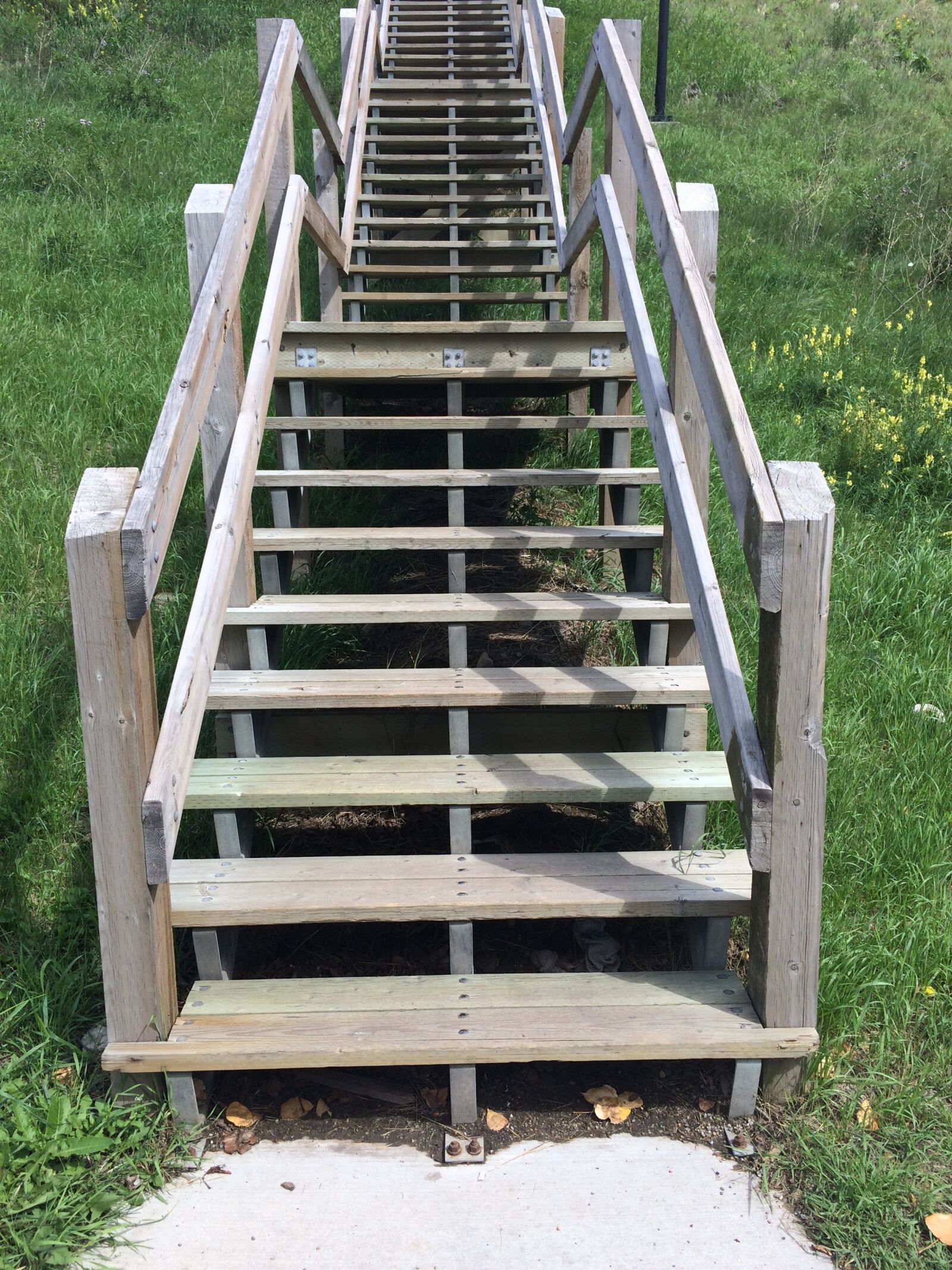 iPhone 5s back camera 4.15mm f/2.2 sample photo. Stairs, climb, climbing photography