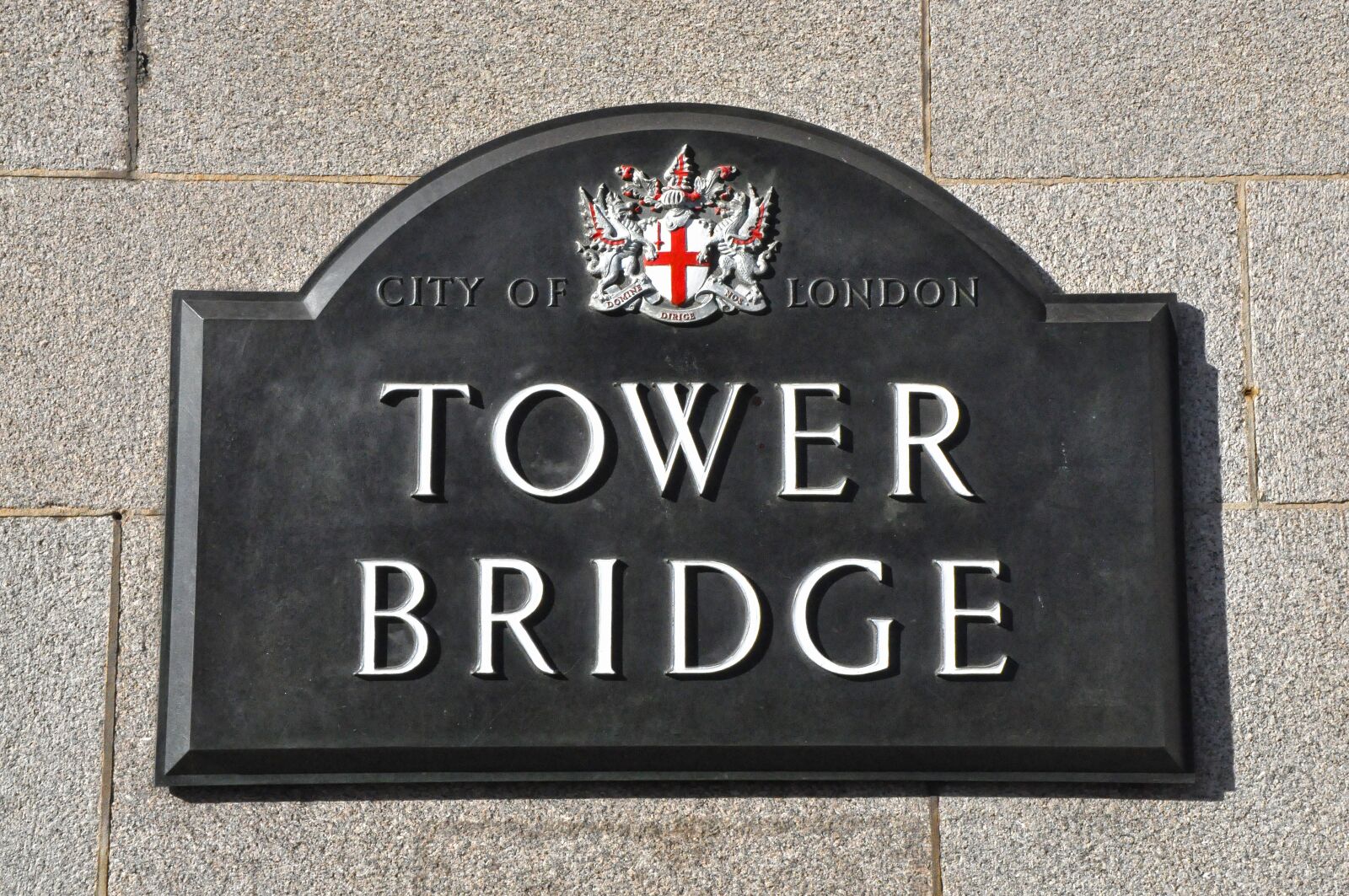 Nikon D90 sample photo. London, tower bridge, shield photography