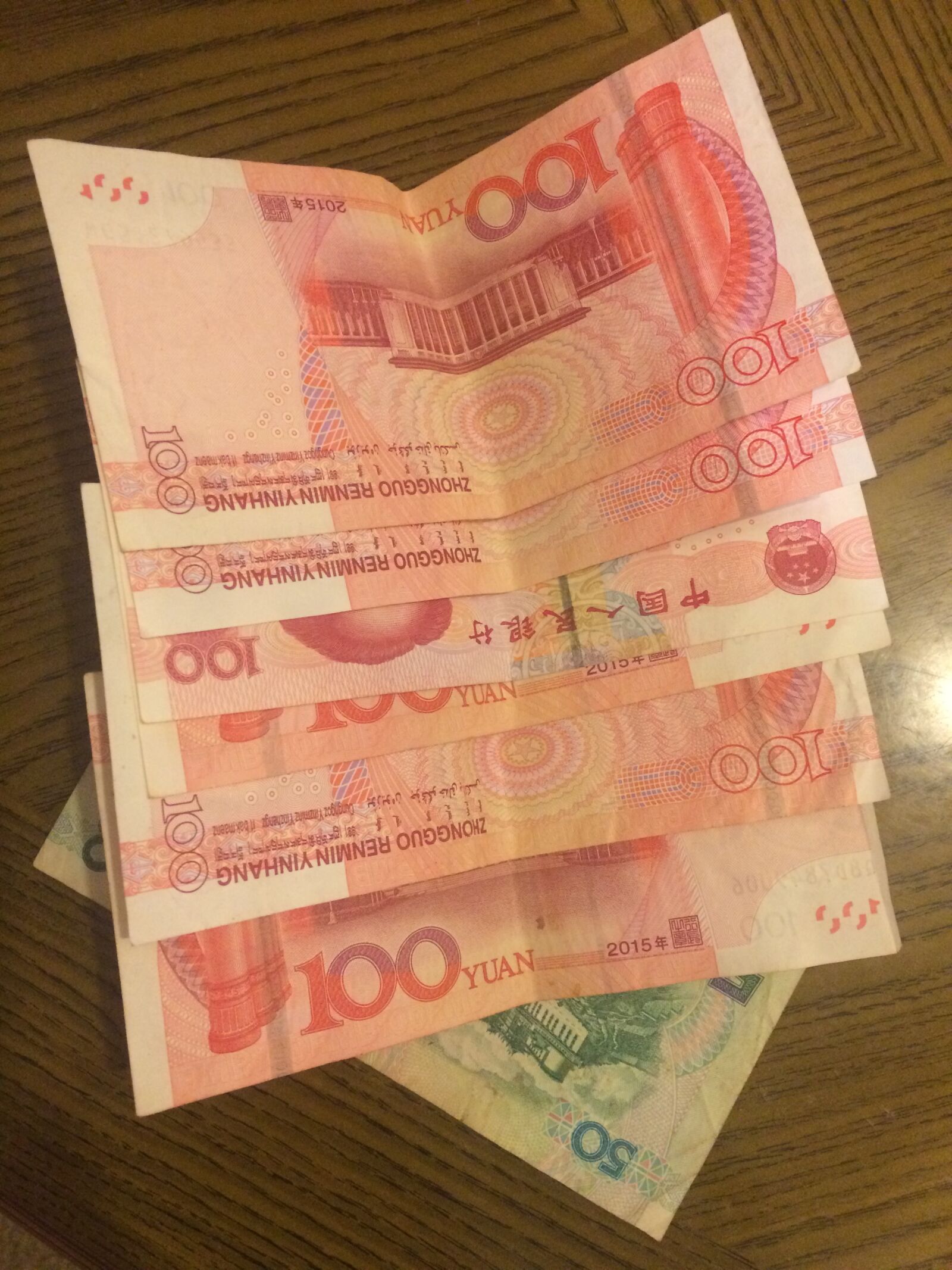 iPhone 5s back camera 4.15mm f/2.2 sample photo. Renminbi, cash, cash payment photography