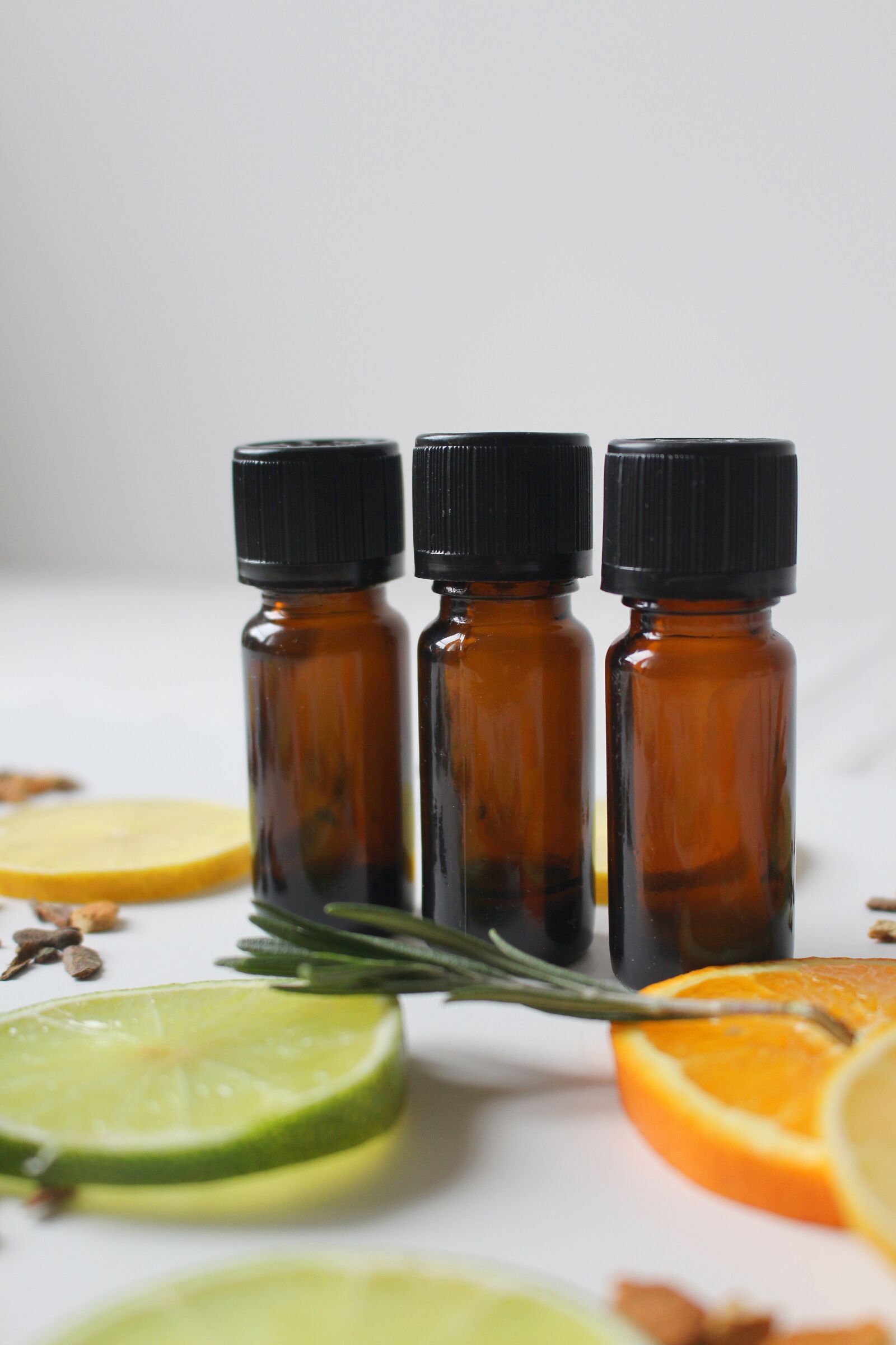Canon EOS 700D (EOS Rebel T5i / EOS Kiss X7i) sample photo. Natural cosmetics, fragrance, lemon photography